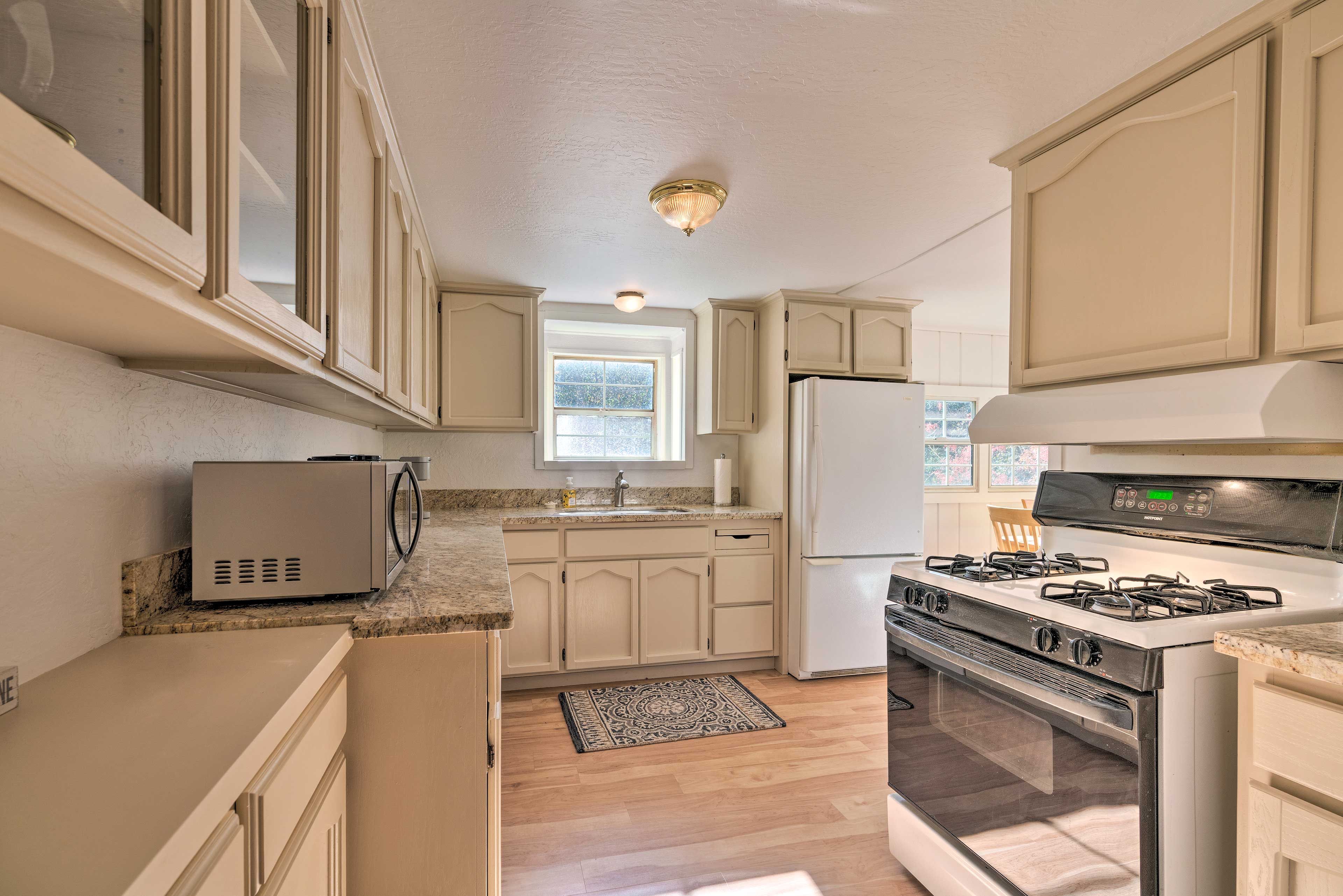 Kitchen | Fully Equipped