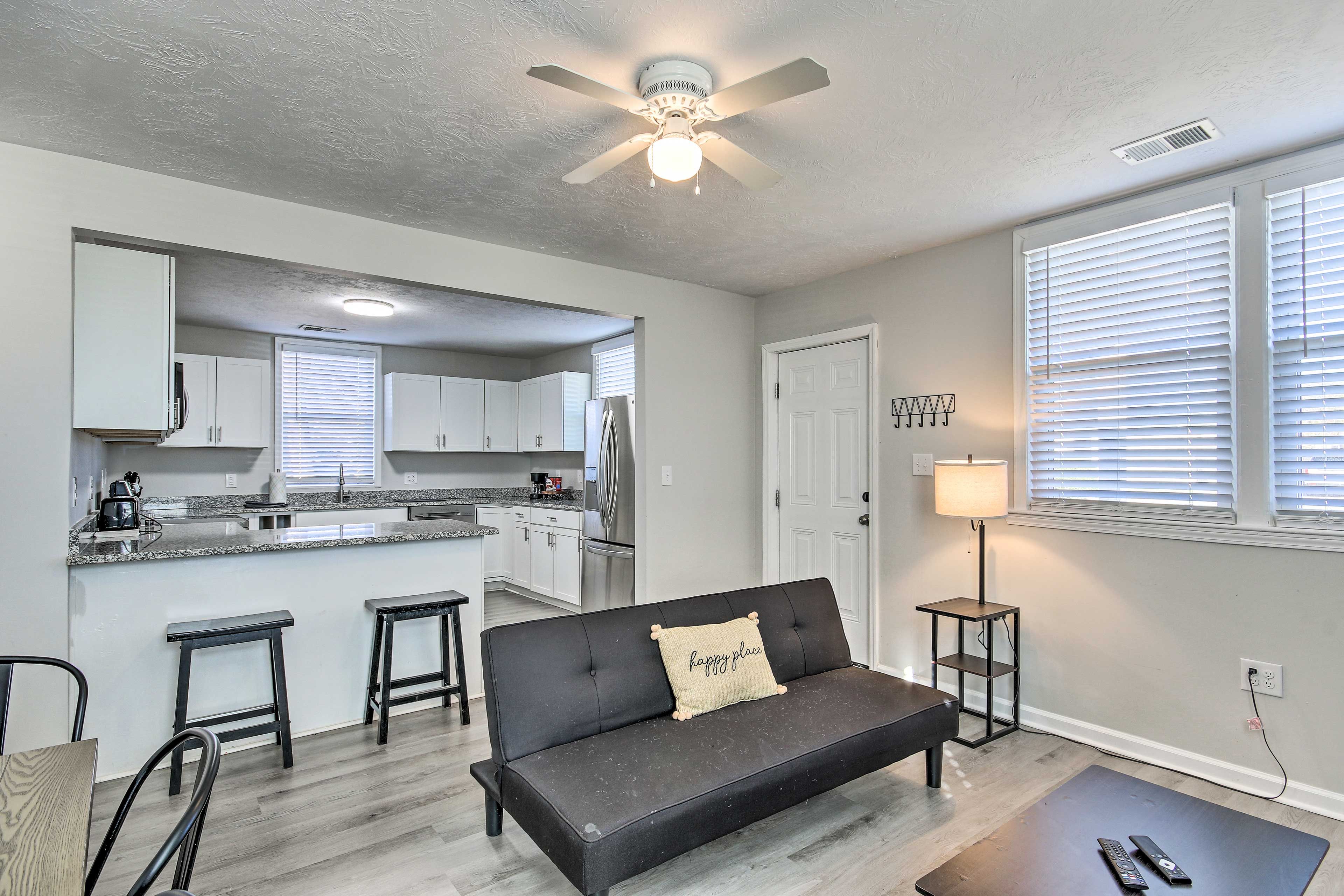 Living Room | Central A/C | Free WiFi | Full Sleeper Sofa