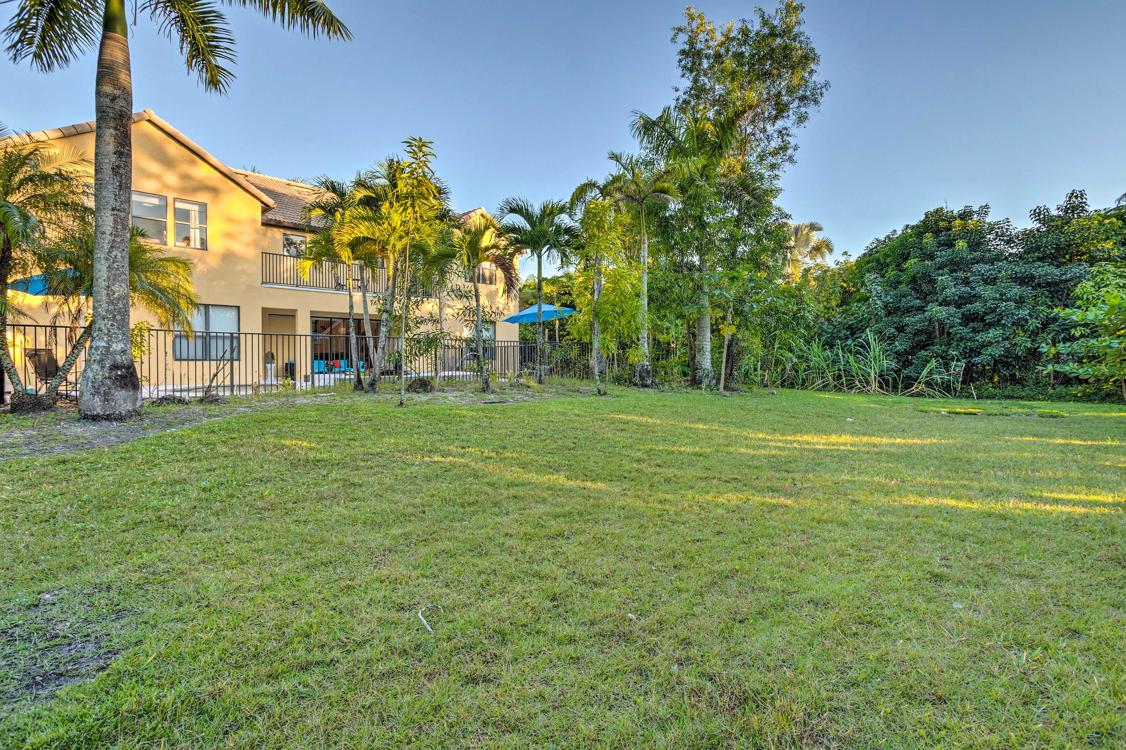 House Exterior | Backyard