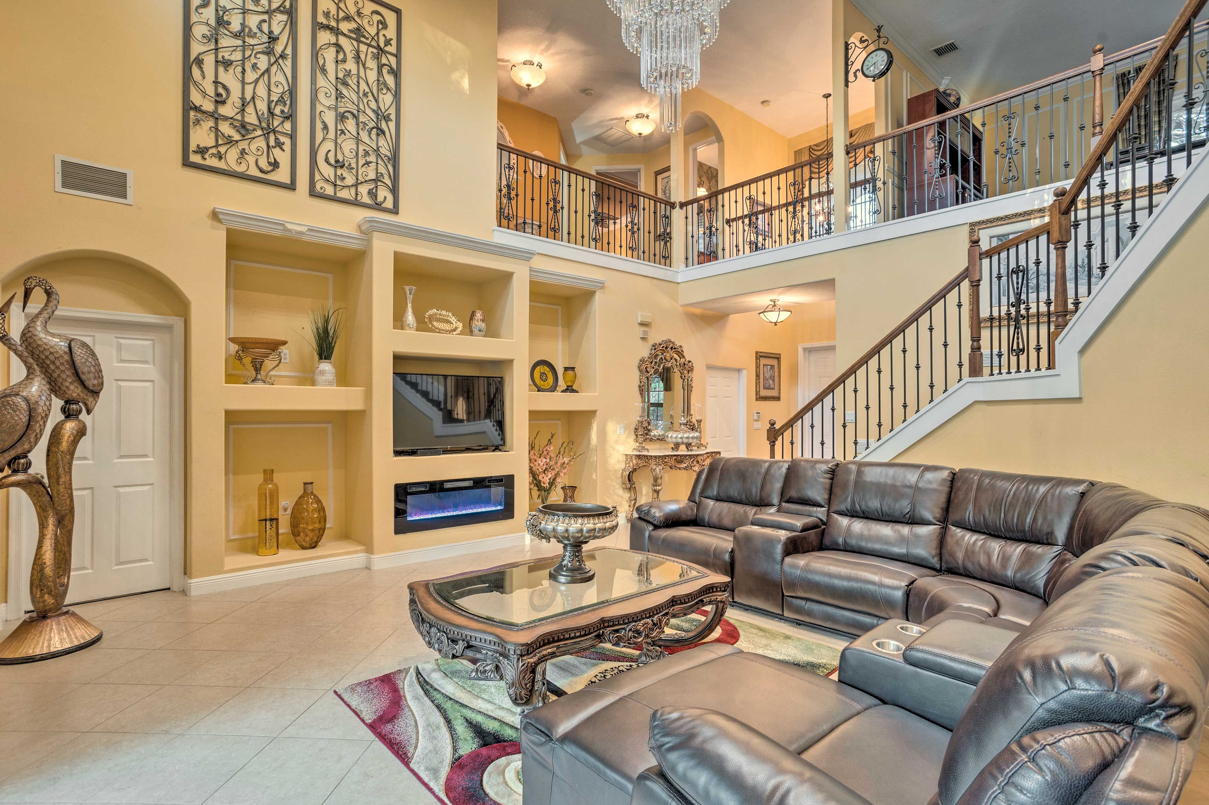 Living Room | 1st Floor | Cable TV | Electric Fireplace