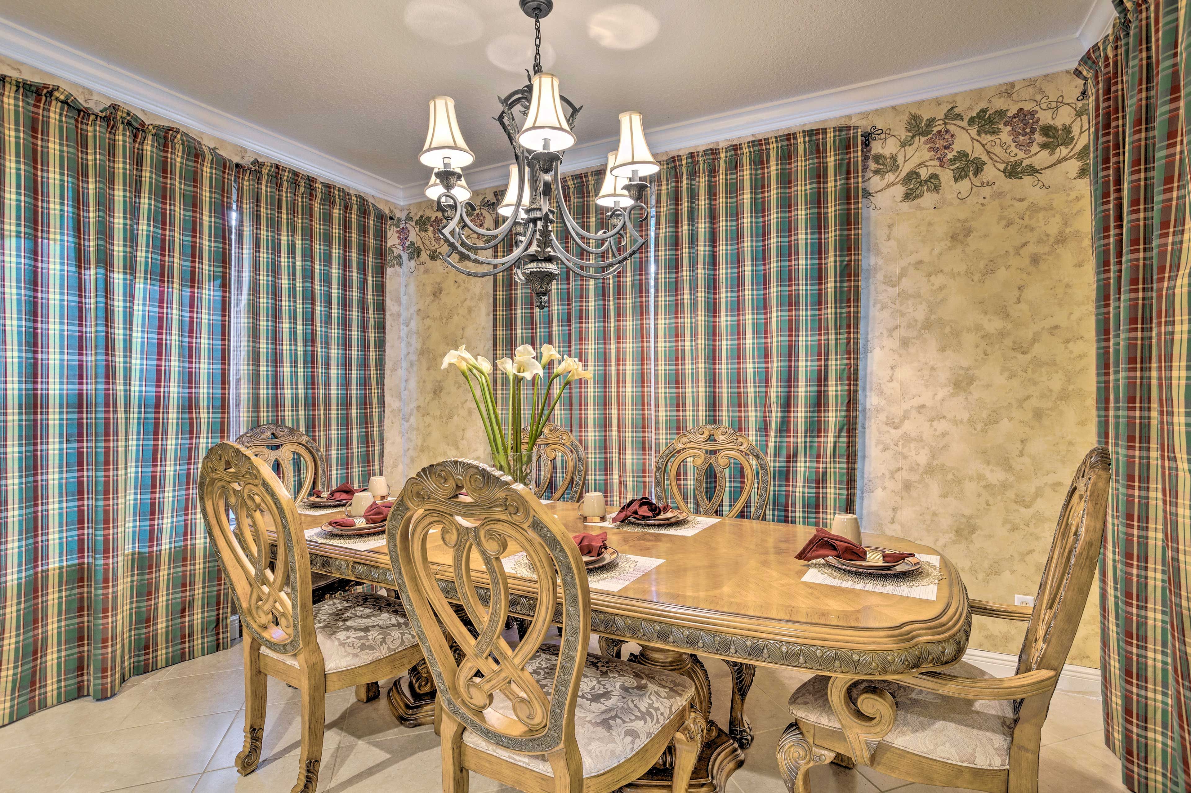 Additional Dining Room | 1st Floor | 6-Person Table