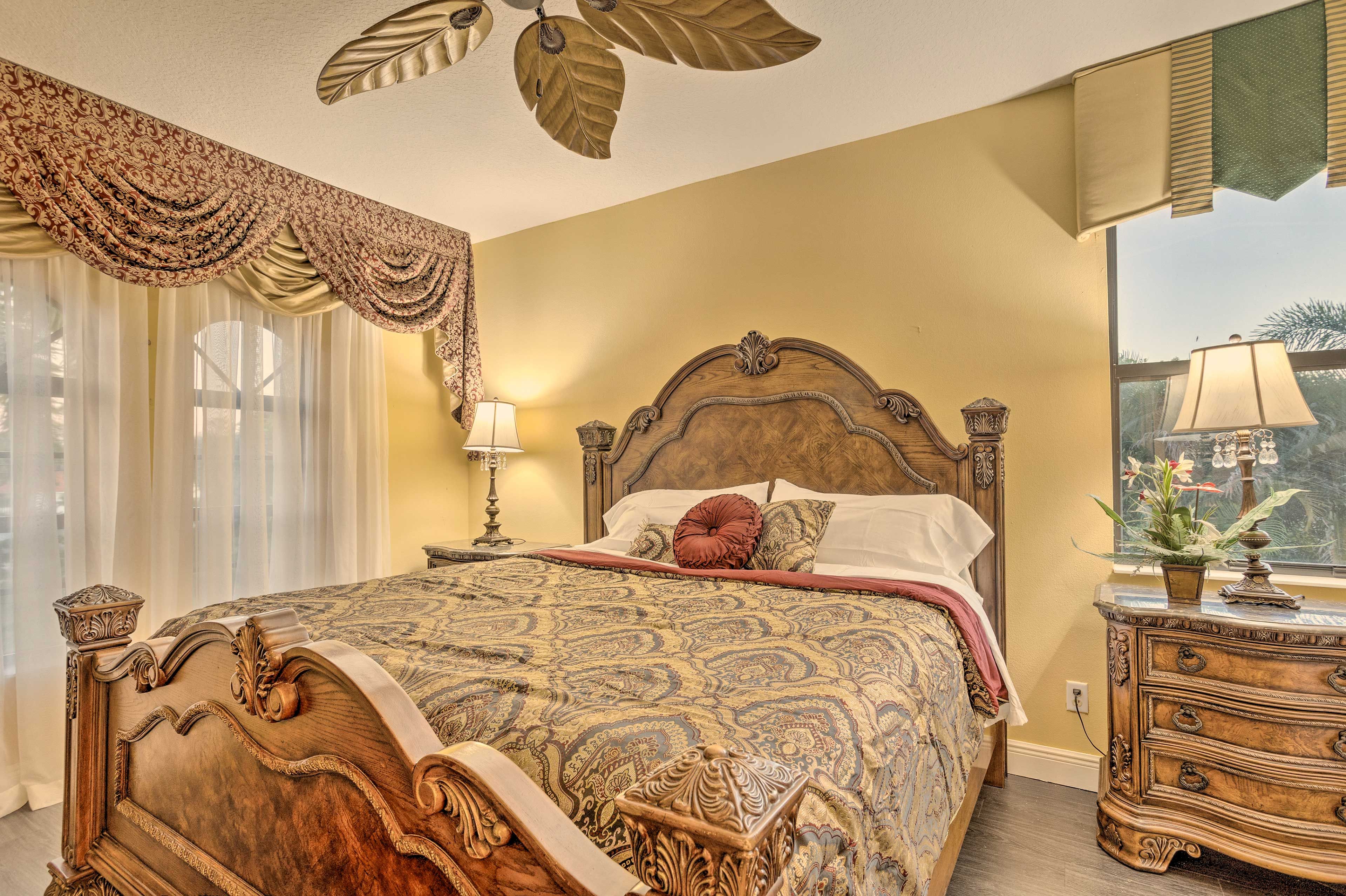Bedroom 2 | King Bed | 2nd Floor