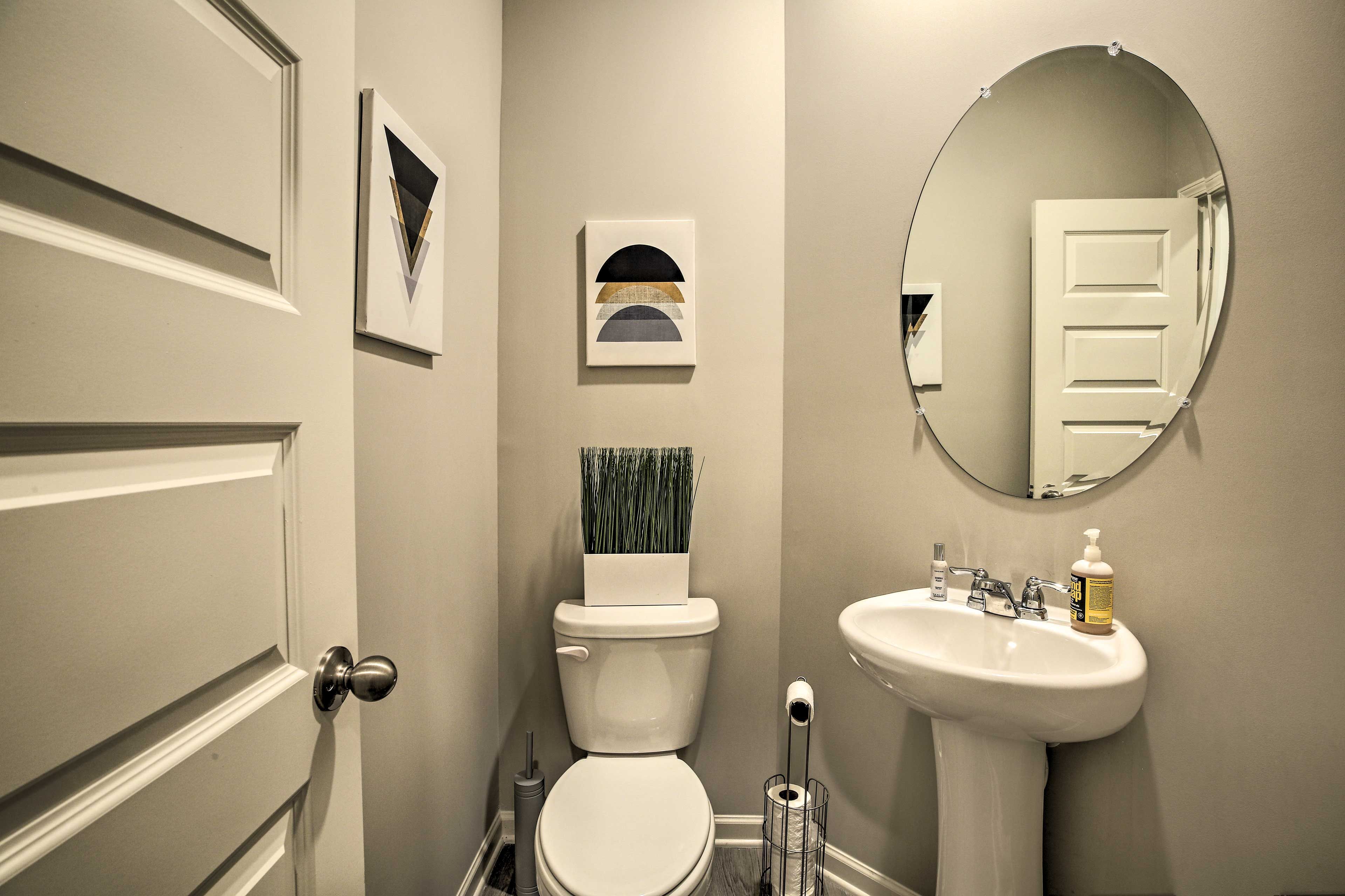 Half Bathroom | 1st Floor