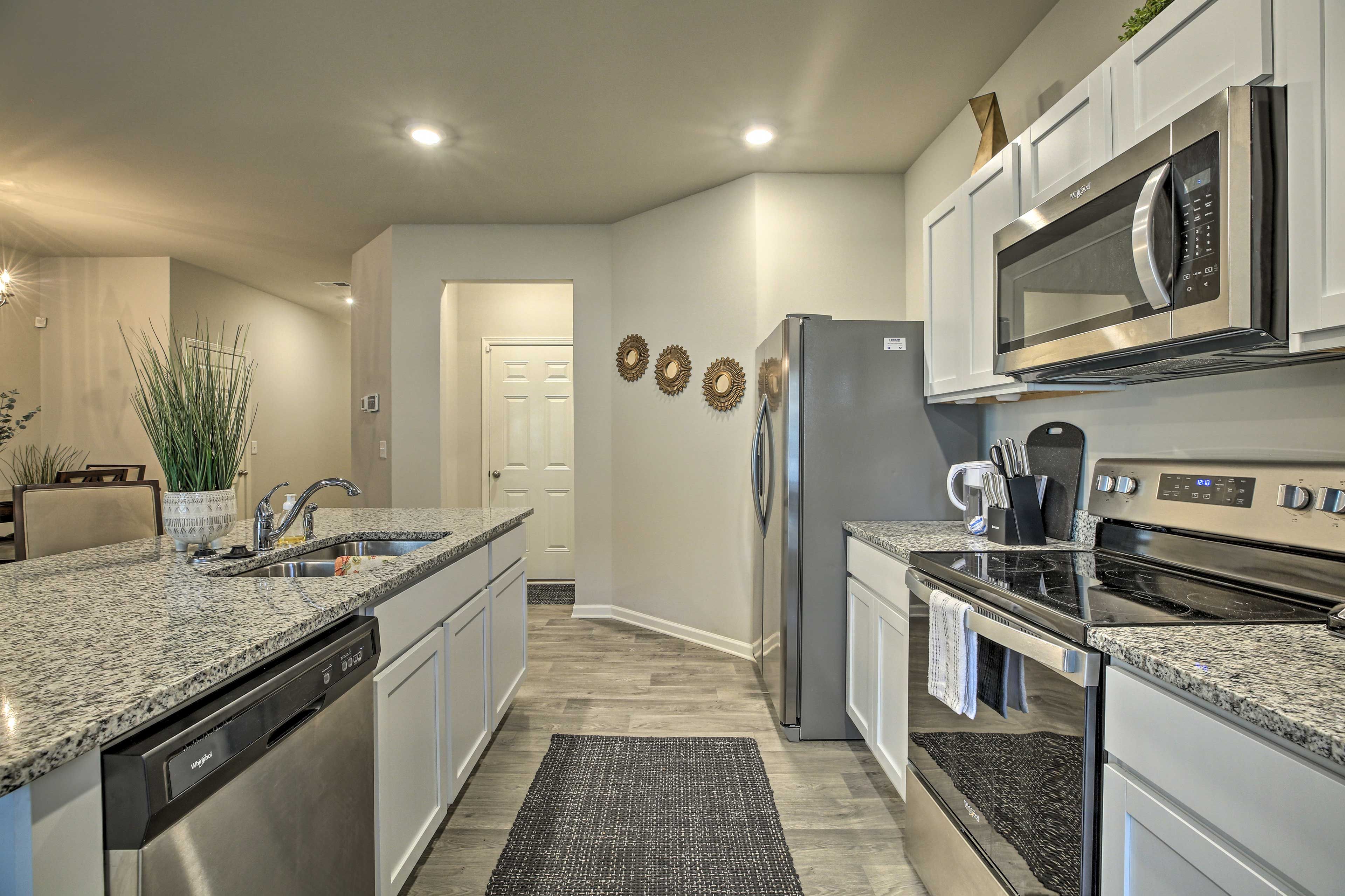 Kitchen | Trash Bags/Paper Towels