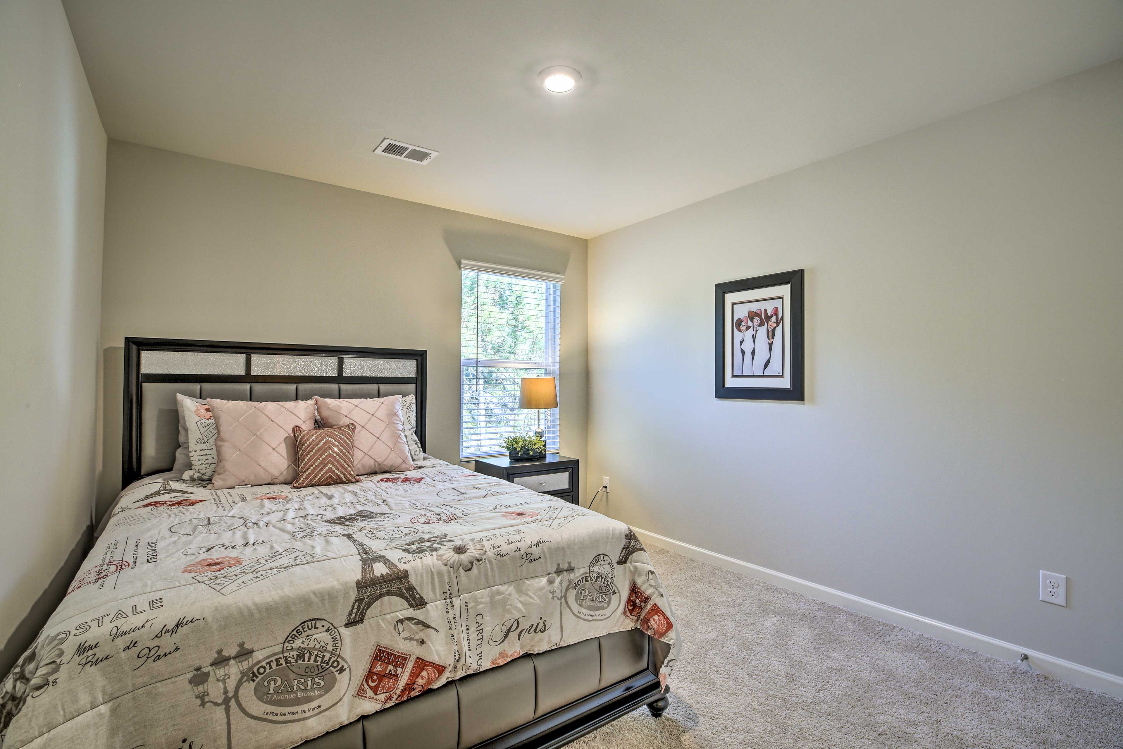 Bedroom 3 | 2nd Floor | Queen Bed