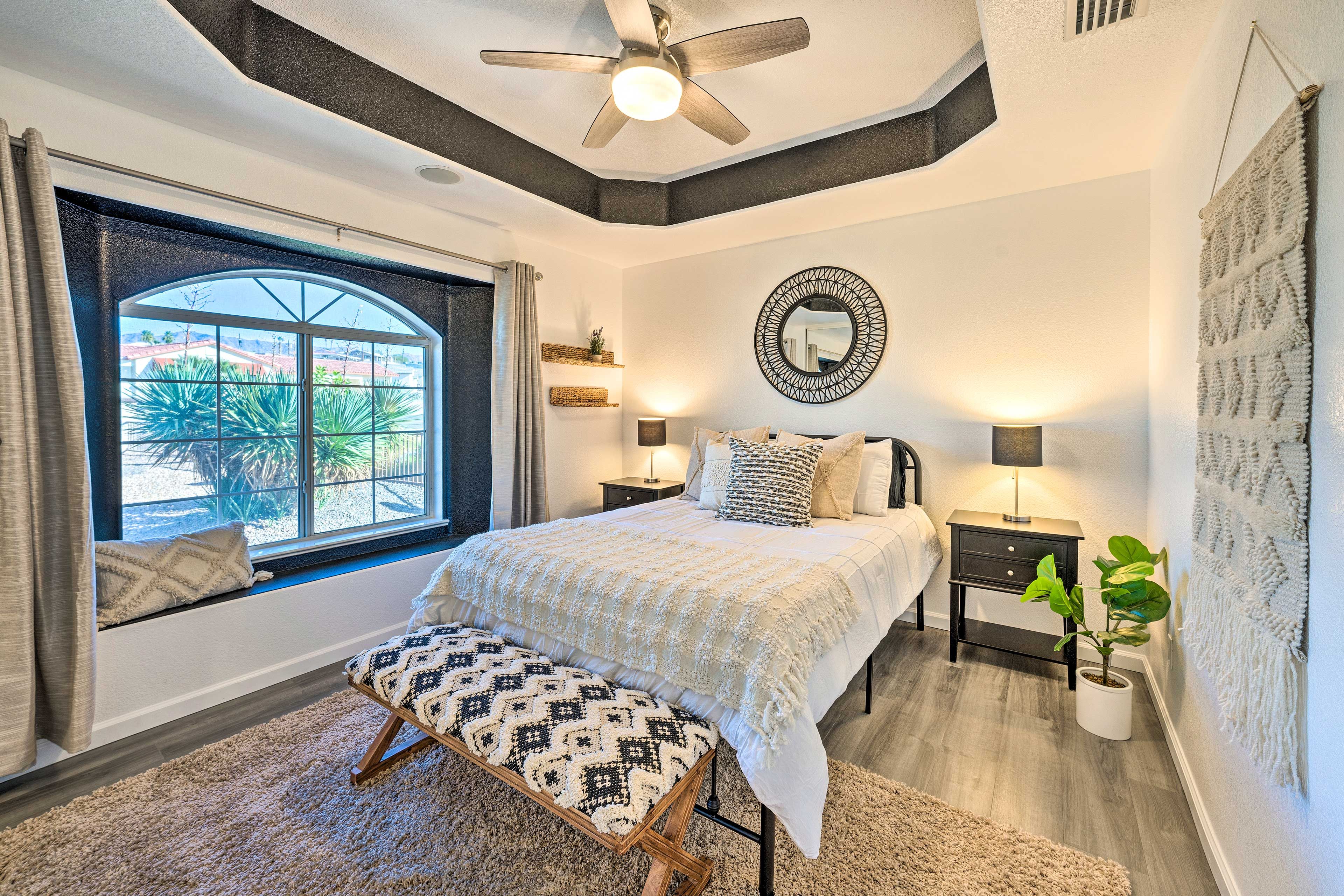 Bedroom 2 | Queen Bed