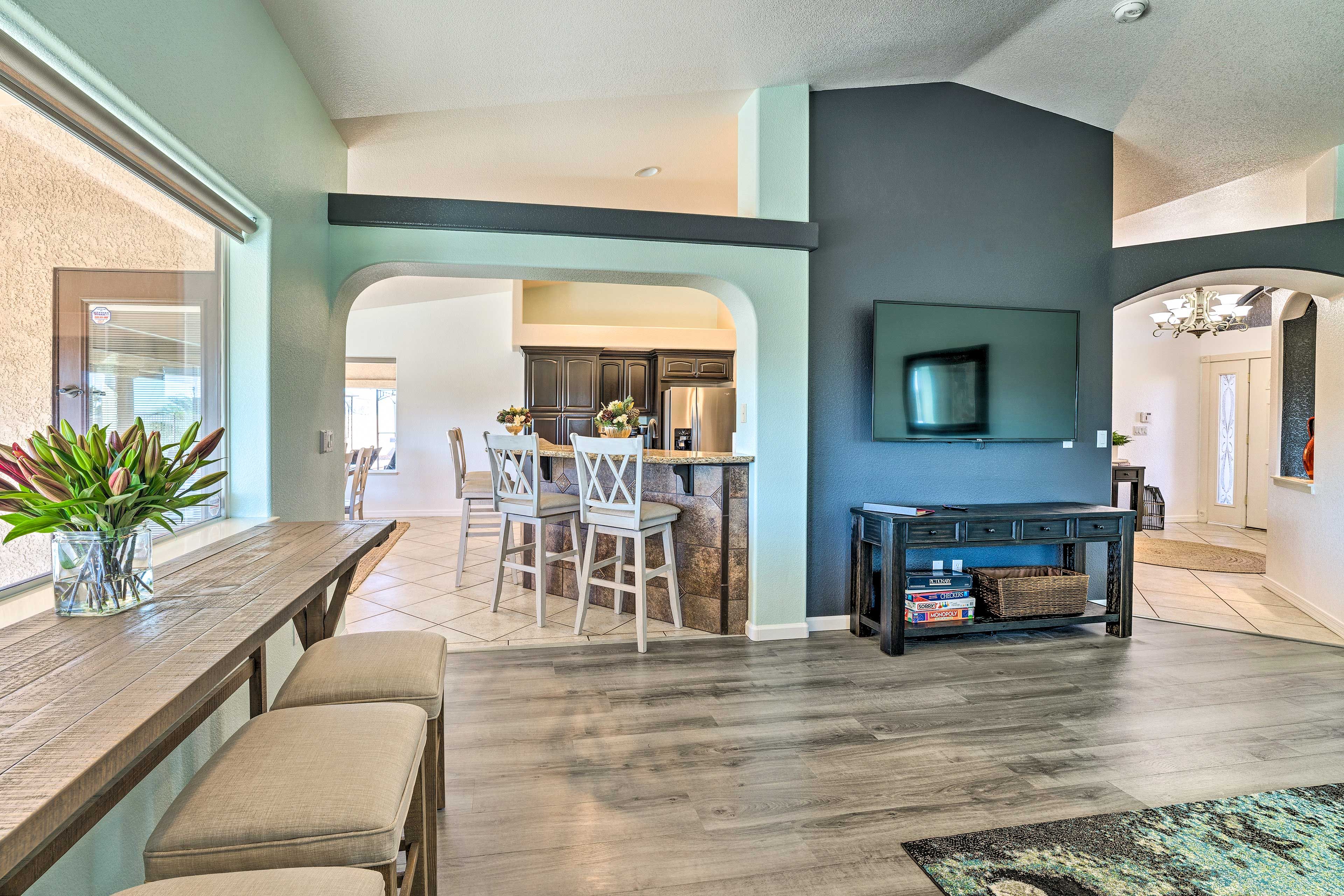 Living Room | Smart TV