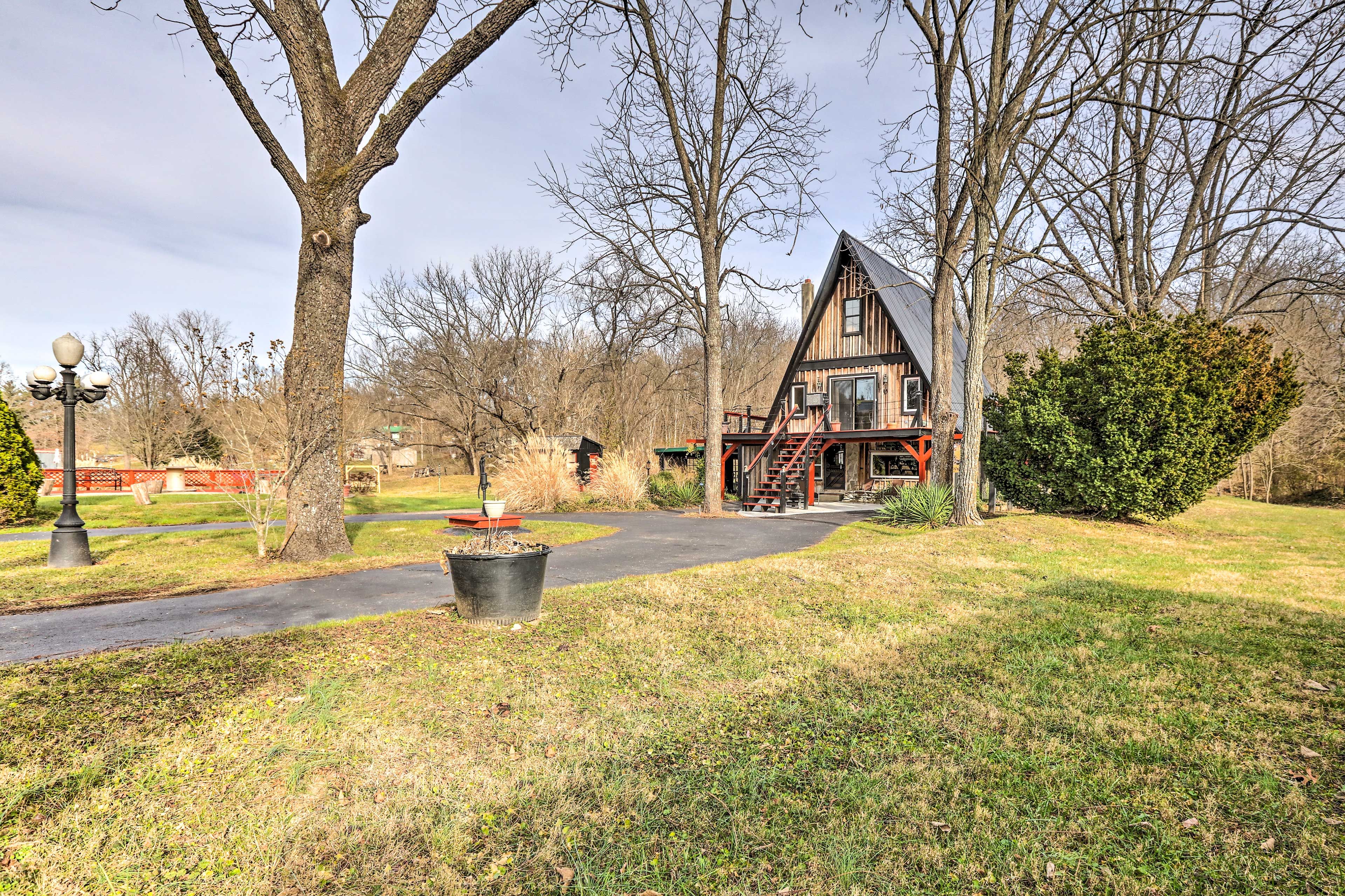 Mt Sterling Vacation Rental | 2BR | 2BA | 1,632 Sq Ft | Stairs Required