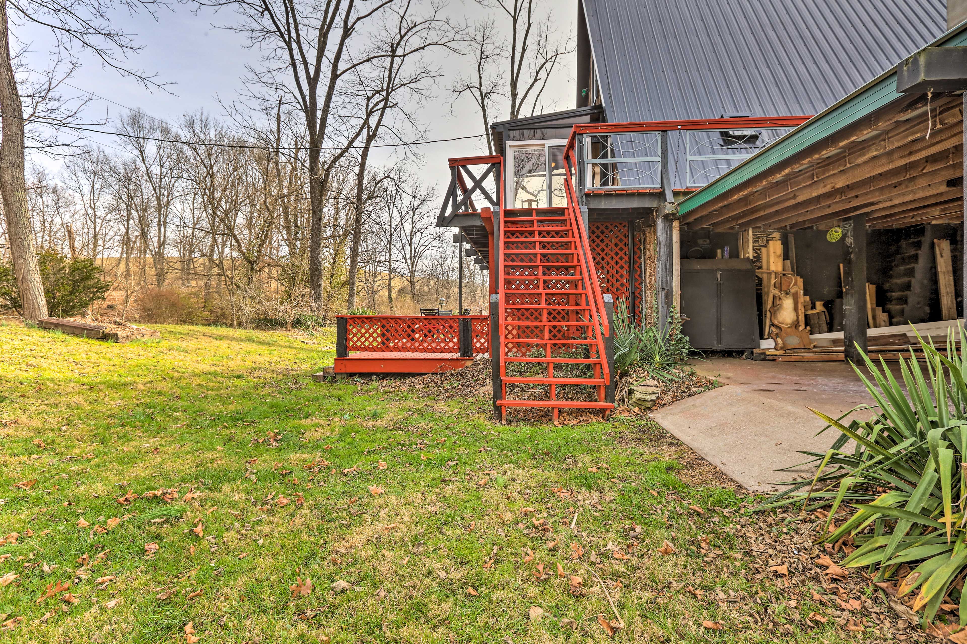 Stairs to Yard From Deck