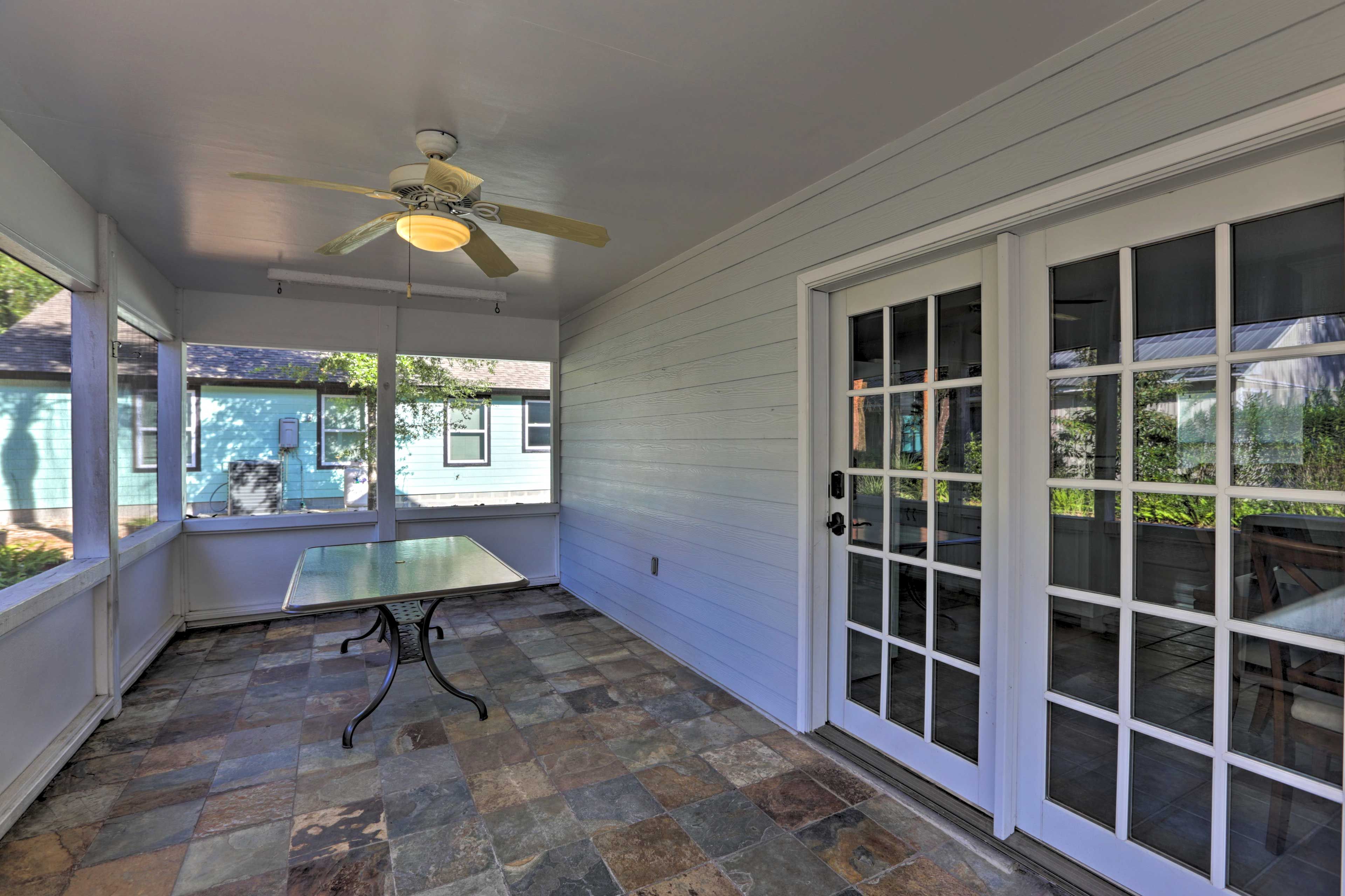 Screened-In Porch