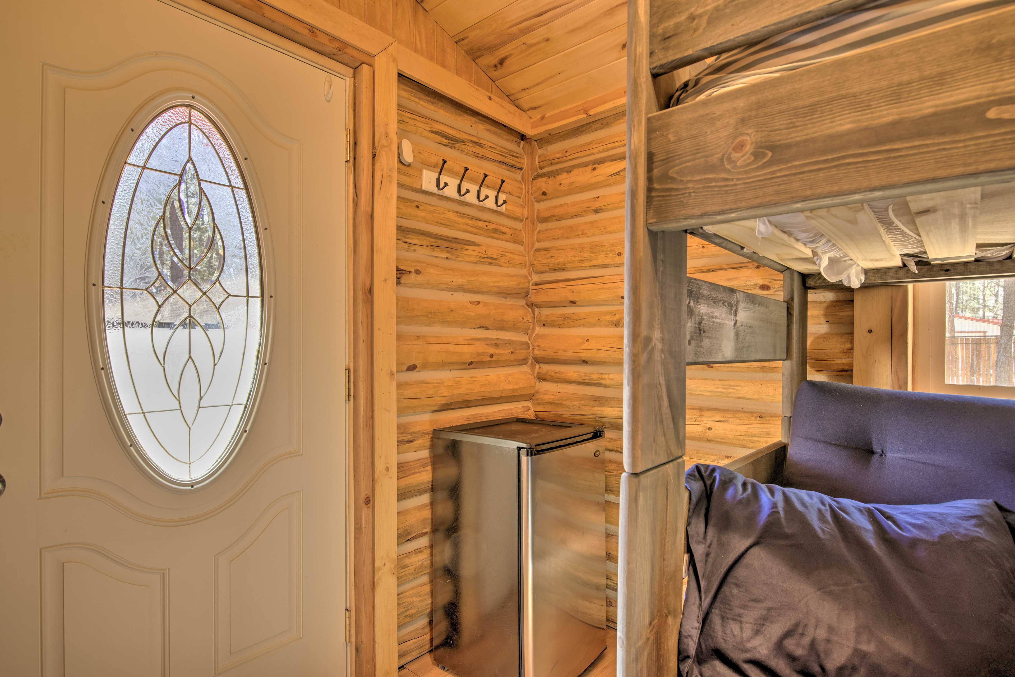 Bunkhouse (Baby Bear) | Electric Fireplace