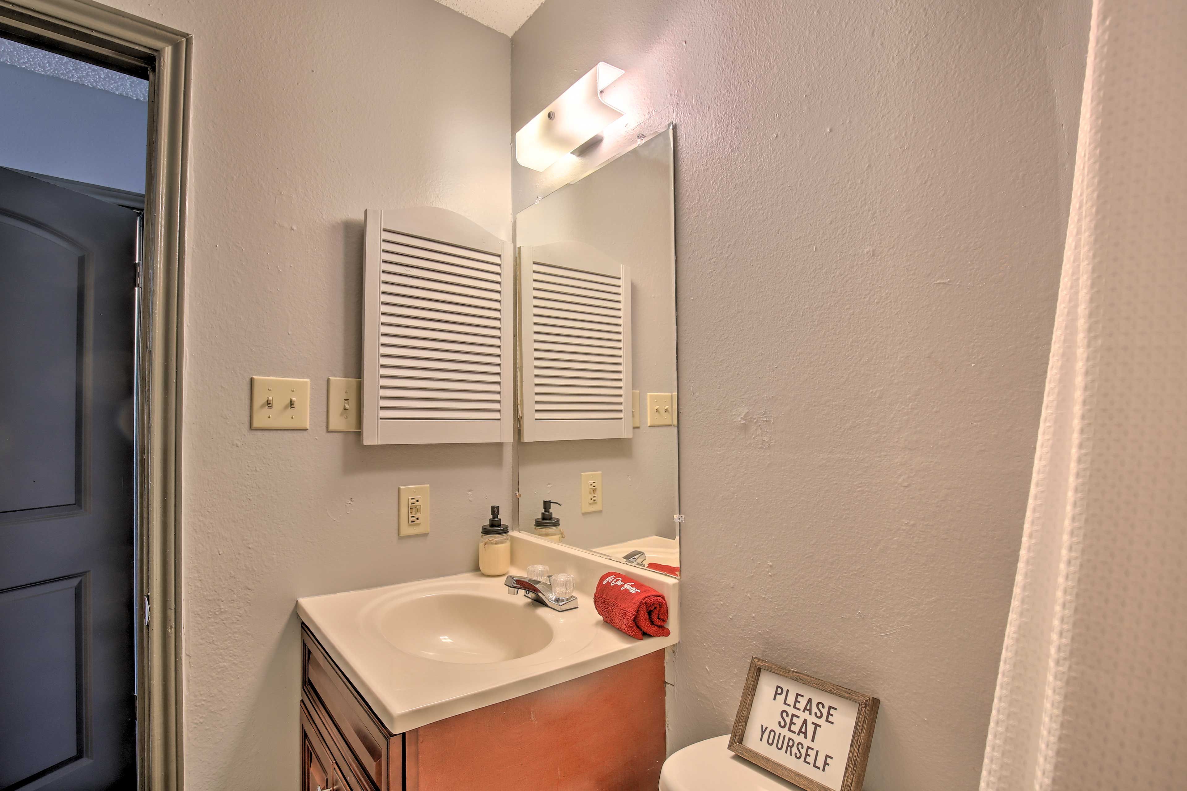 Full Bathroom