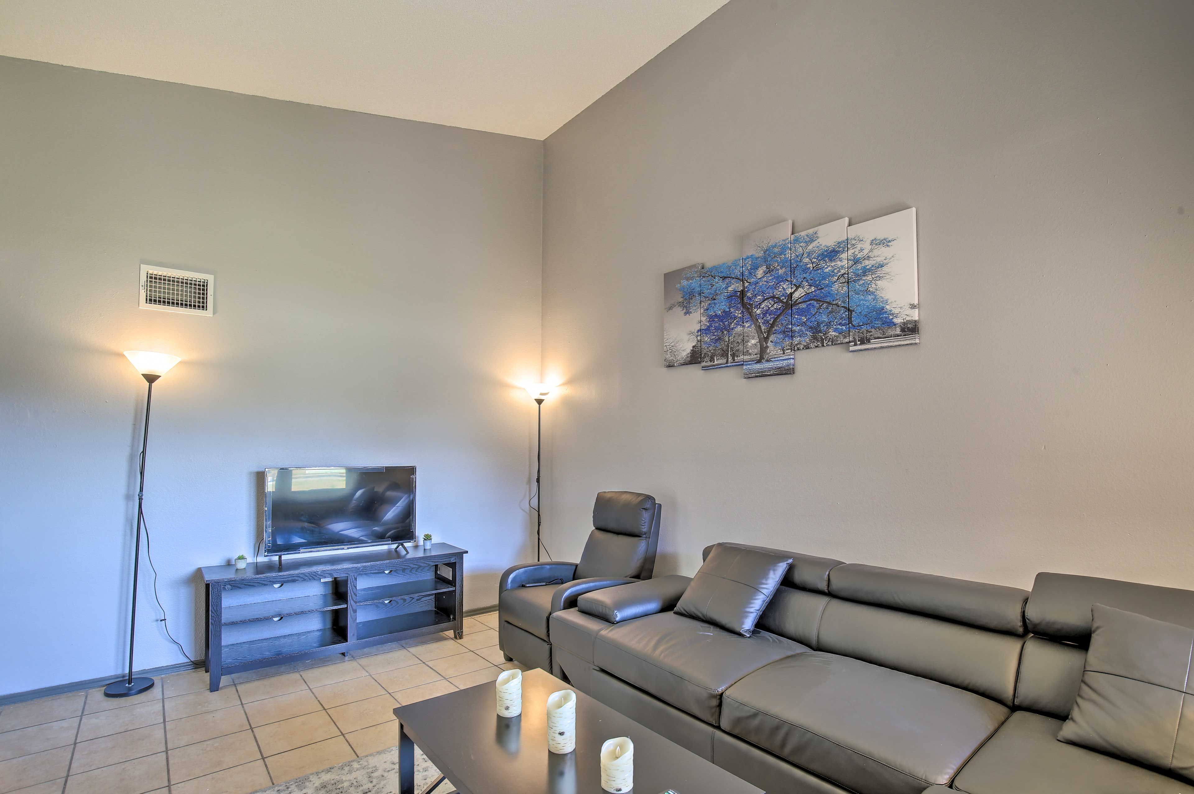 Living Room | Smart TV