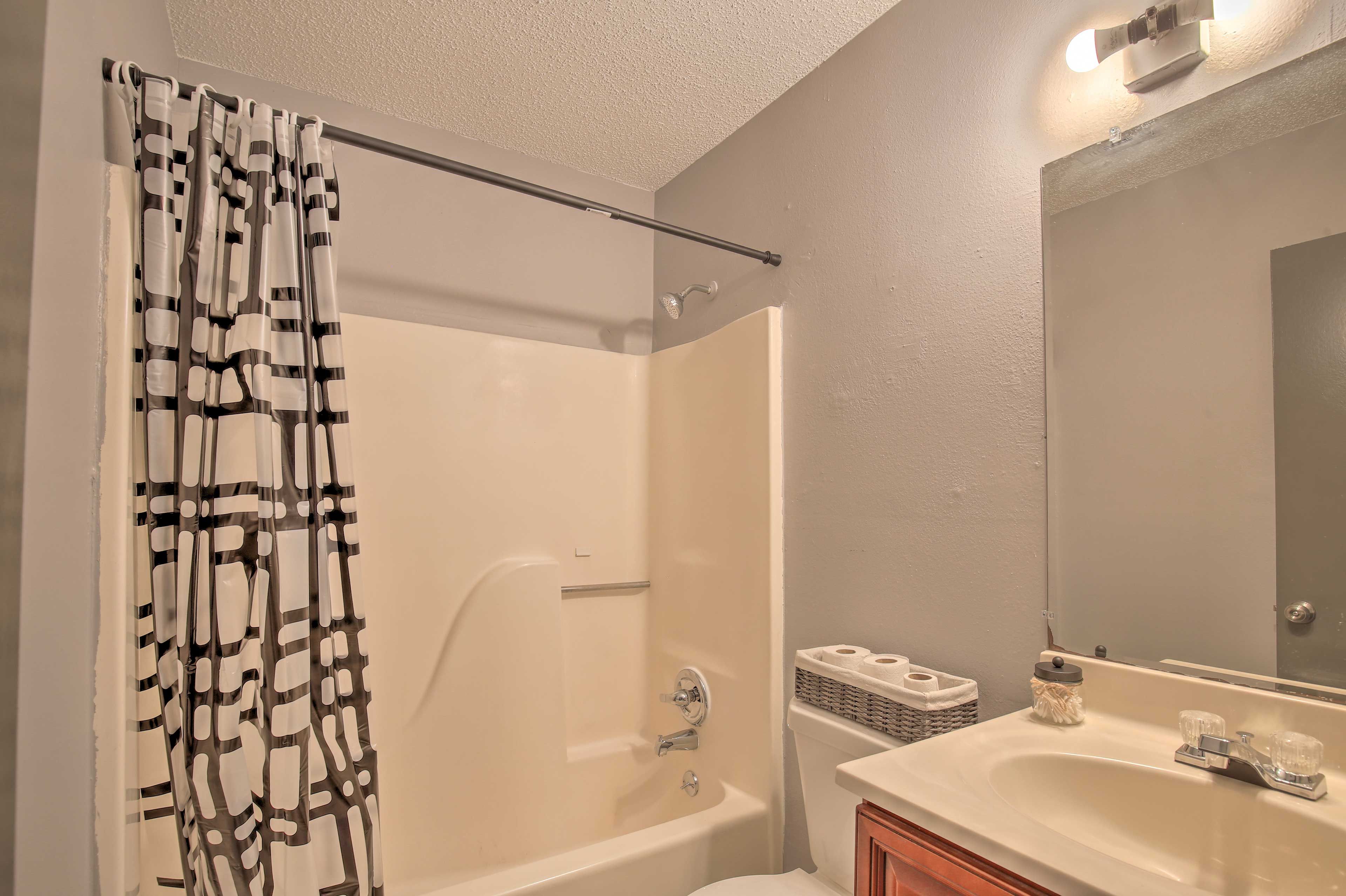 Full Bathroom