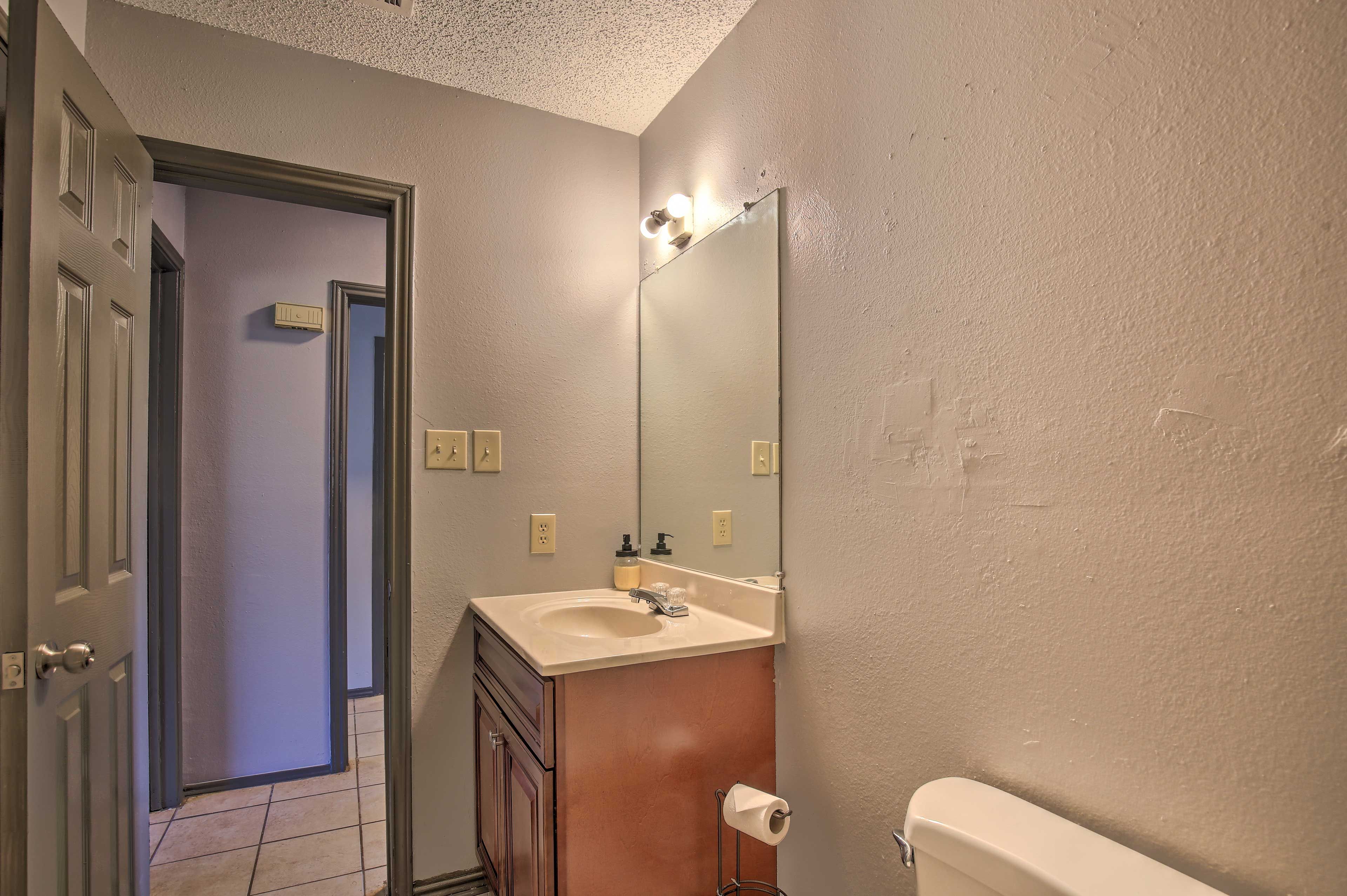 Full Bathroom