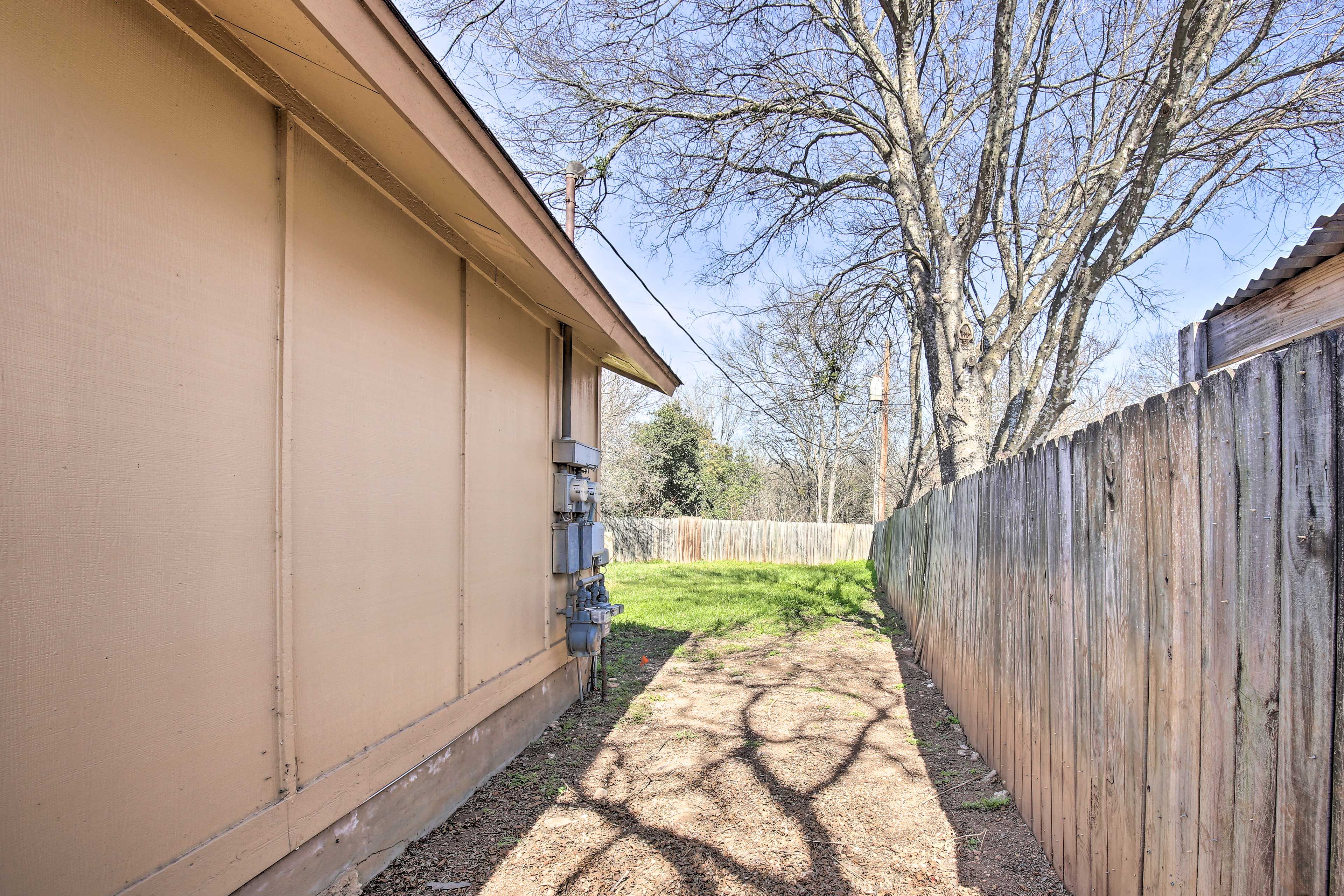 Shared Amenity | Fully Fenced Yard