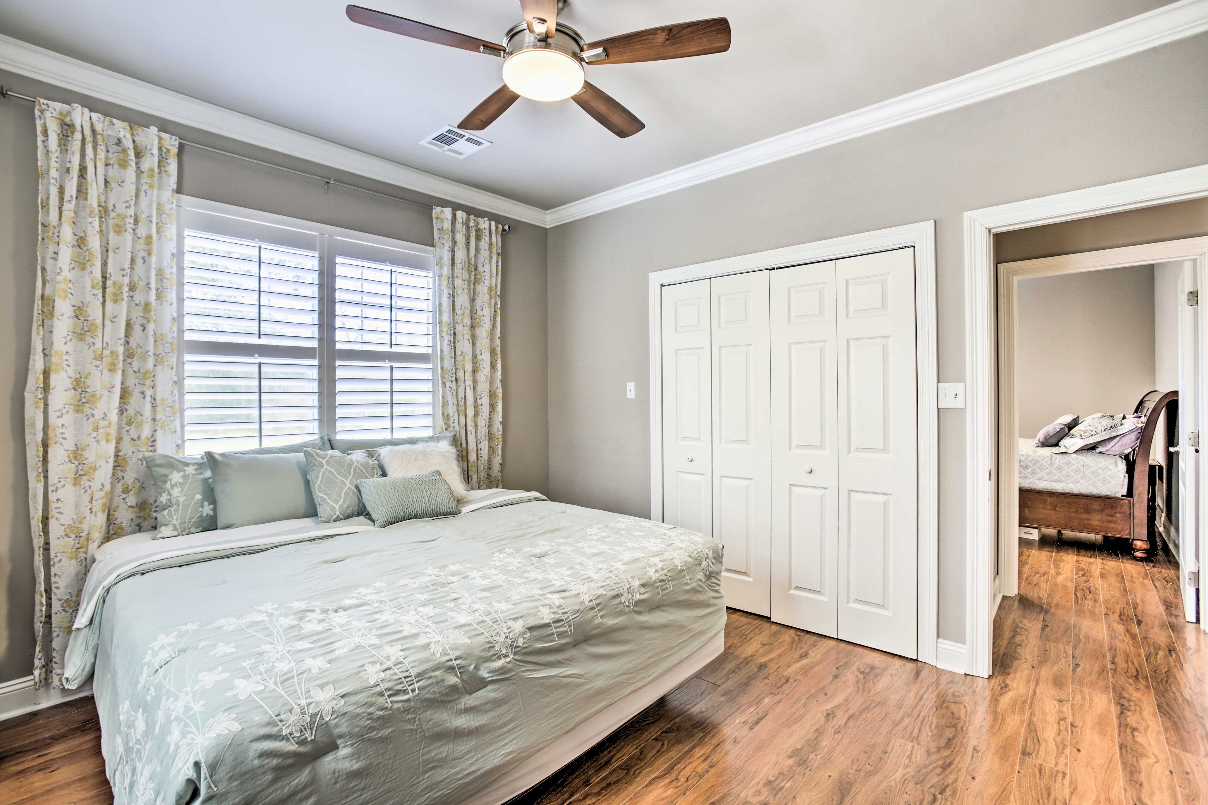 Bedroom 2 | King Bed | 2nd Floor