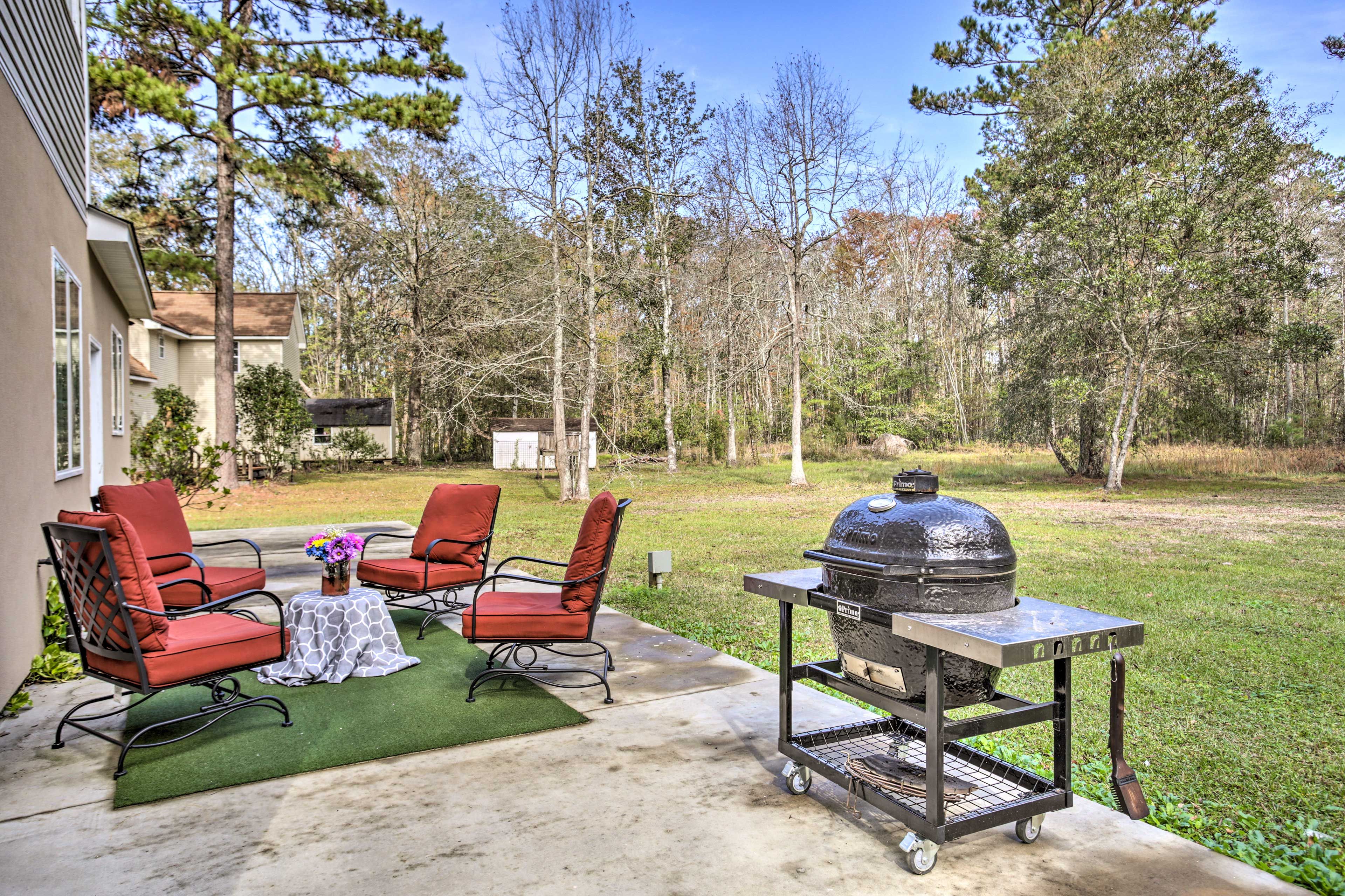 Patio | Charcoal Grill