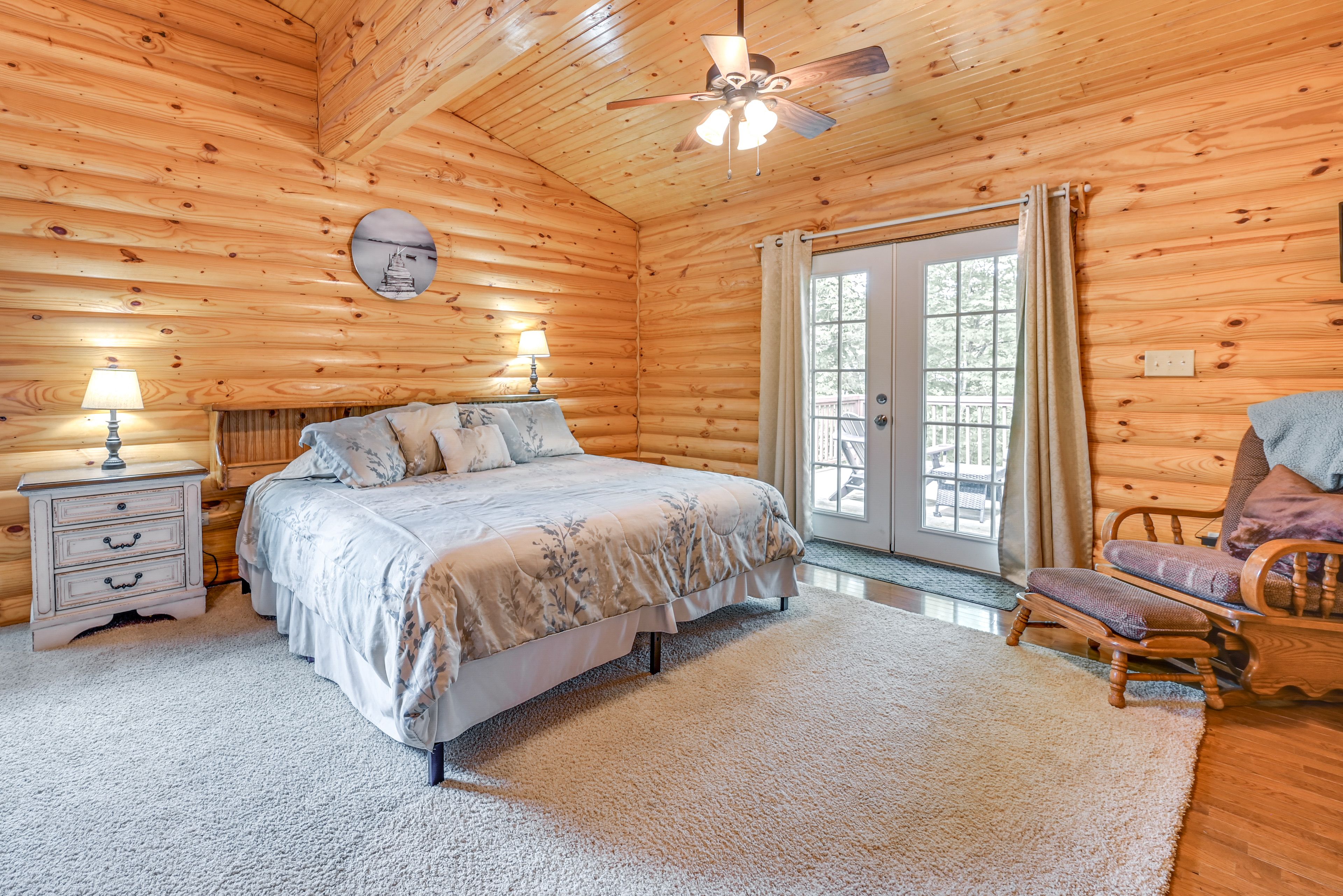 Bedroom 3 | King Bed | Twin/Full Bunk Bed