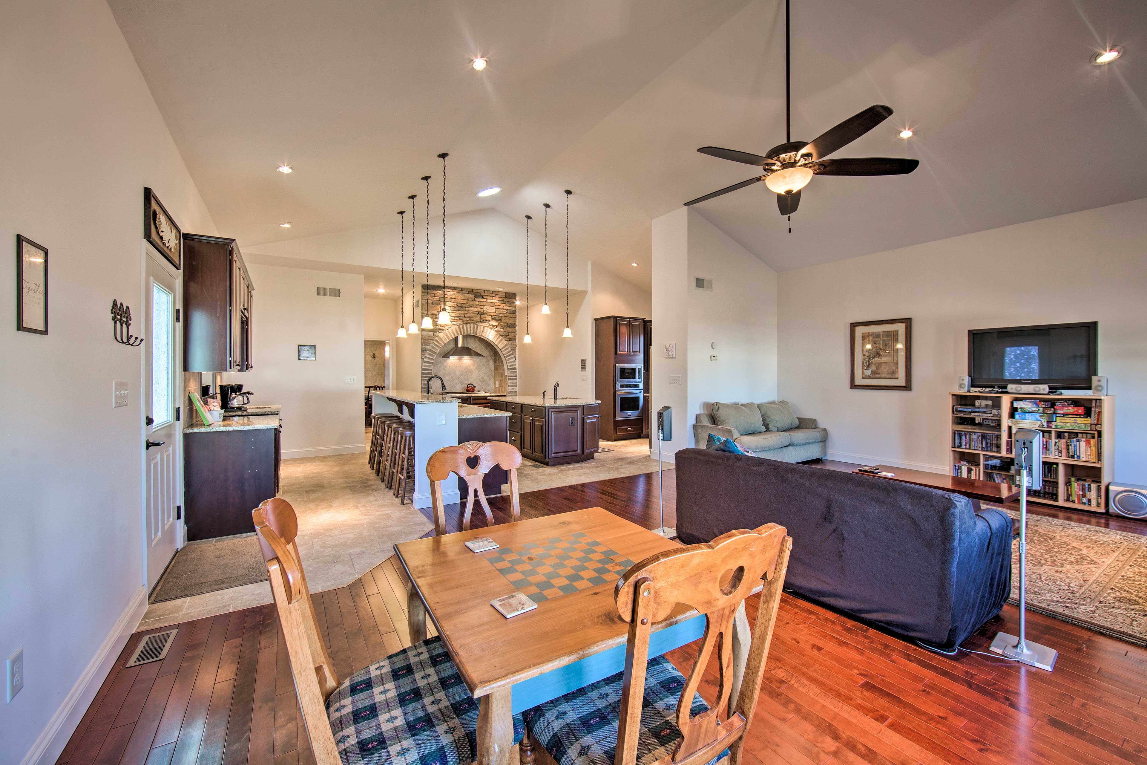 Dining Area | 1st Floor