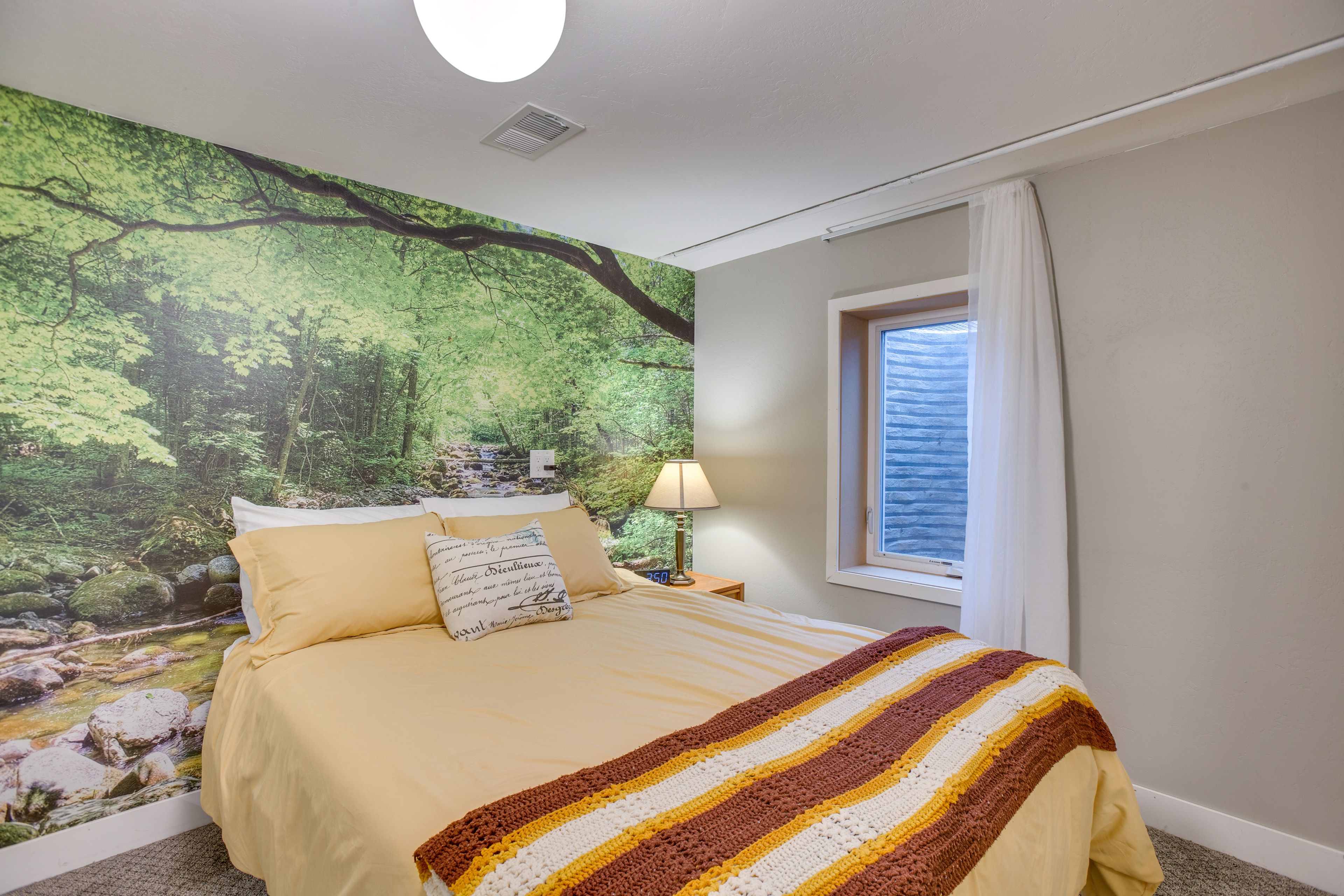 Bedroom 1 | Queen Bed | Linens Provided