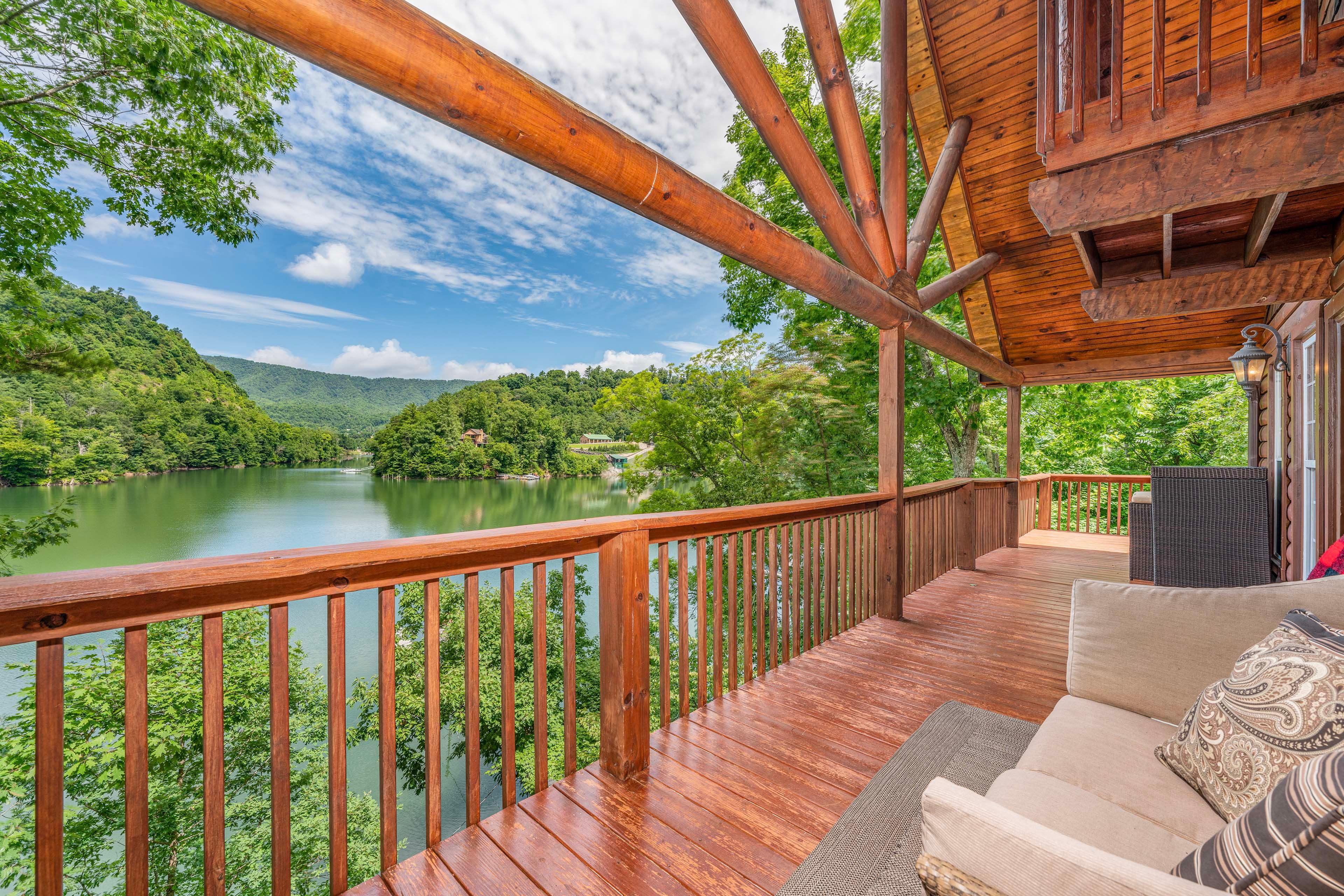Furnished Deck | Waterfront Views