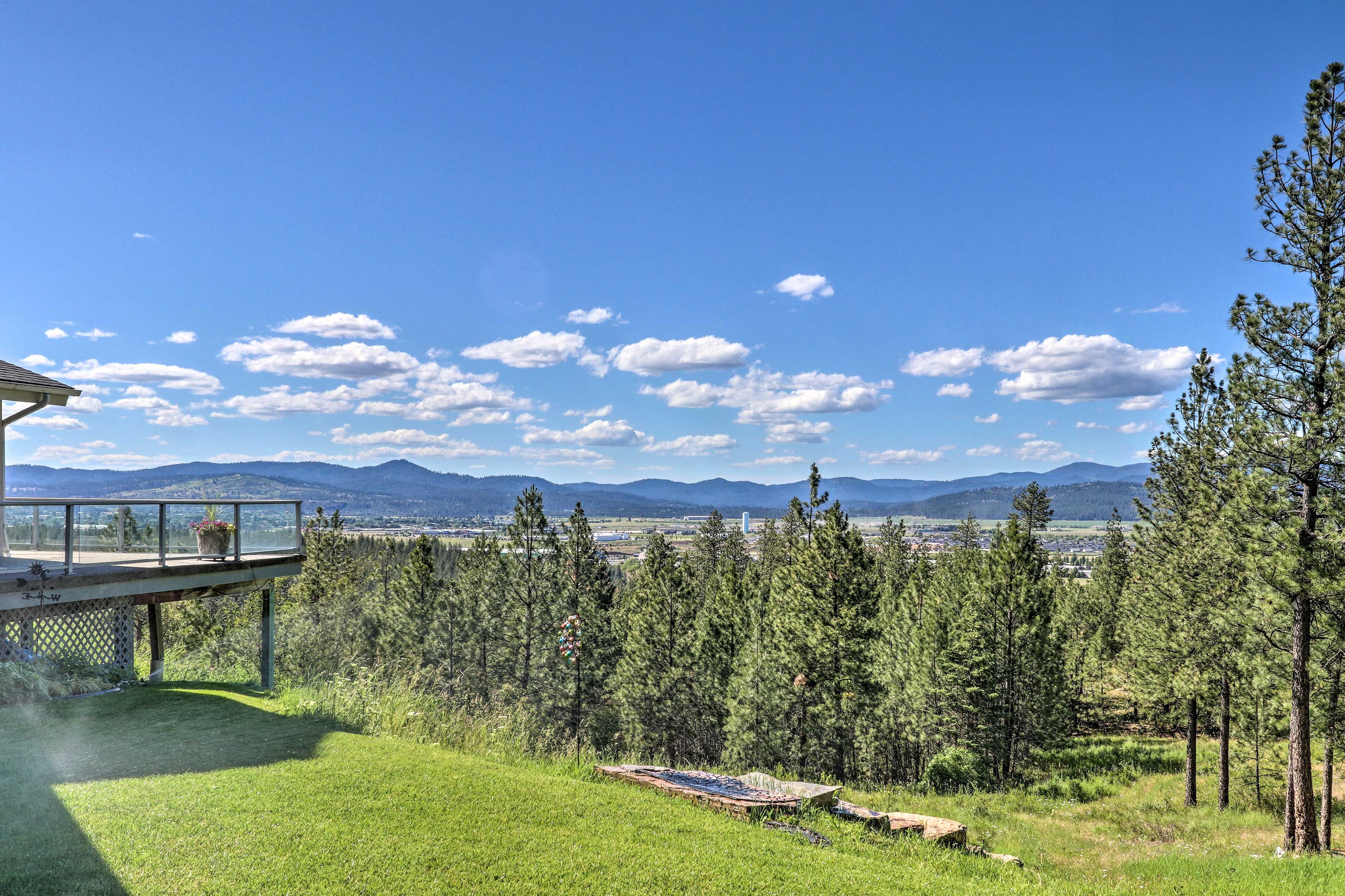 Exterior Space | 360 Degree Mountain Views