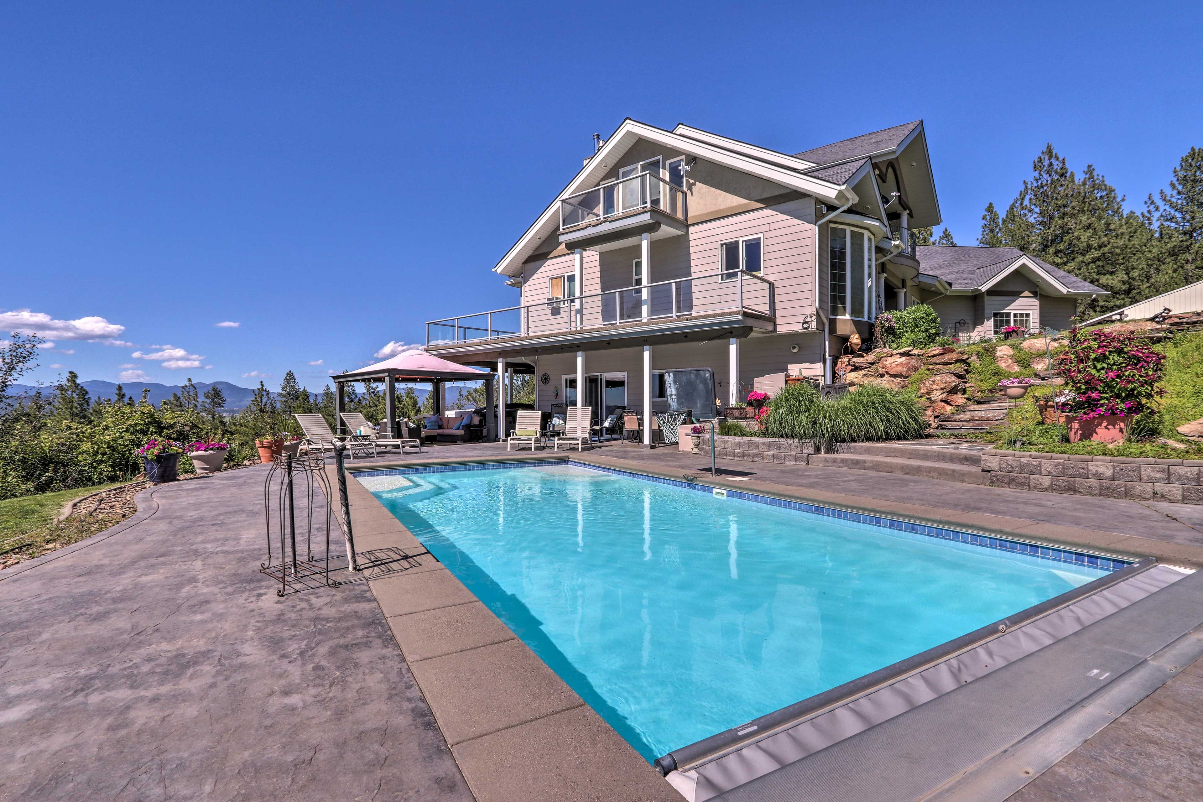 Private Outdoor Pool
