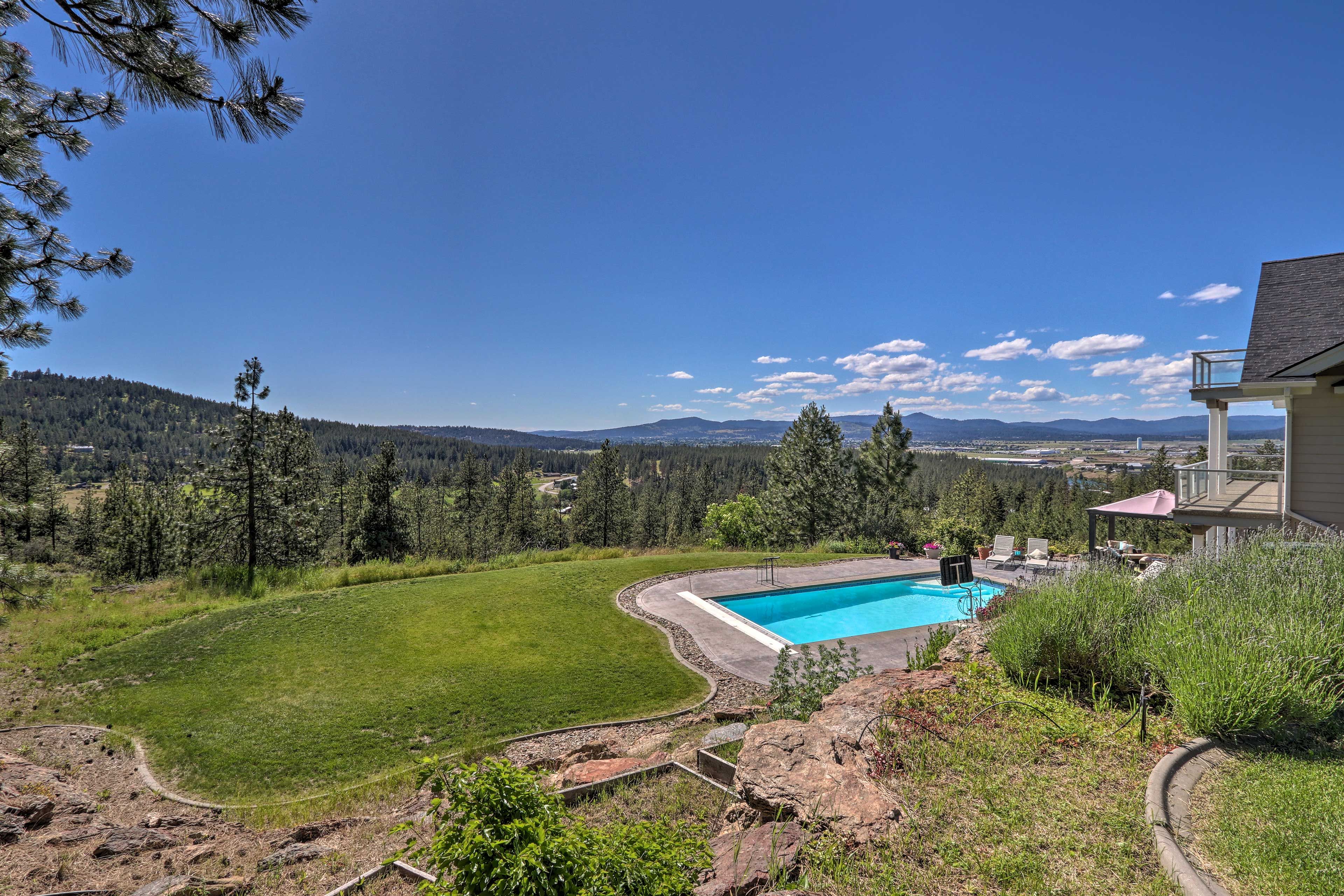 Exterior Space | Seasonal Pool