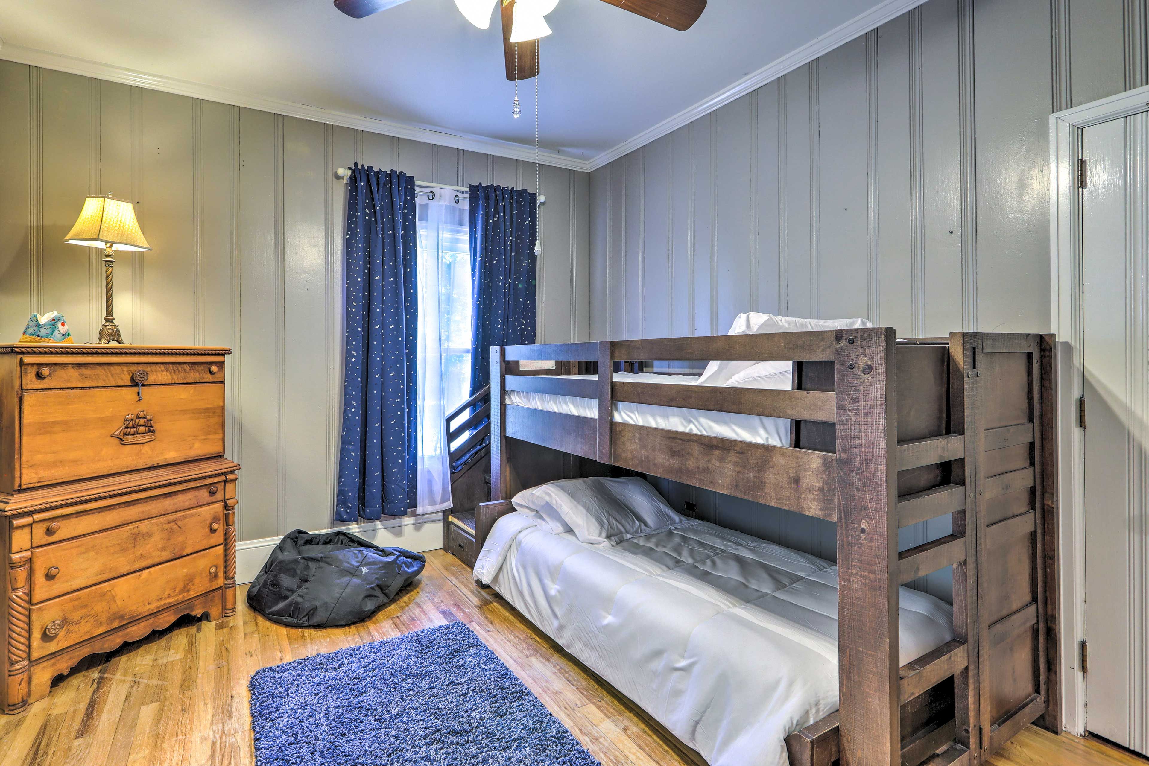 Bedroom 4 | Twin Bunk Bed