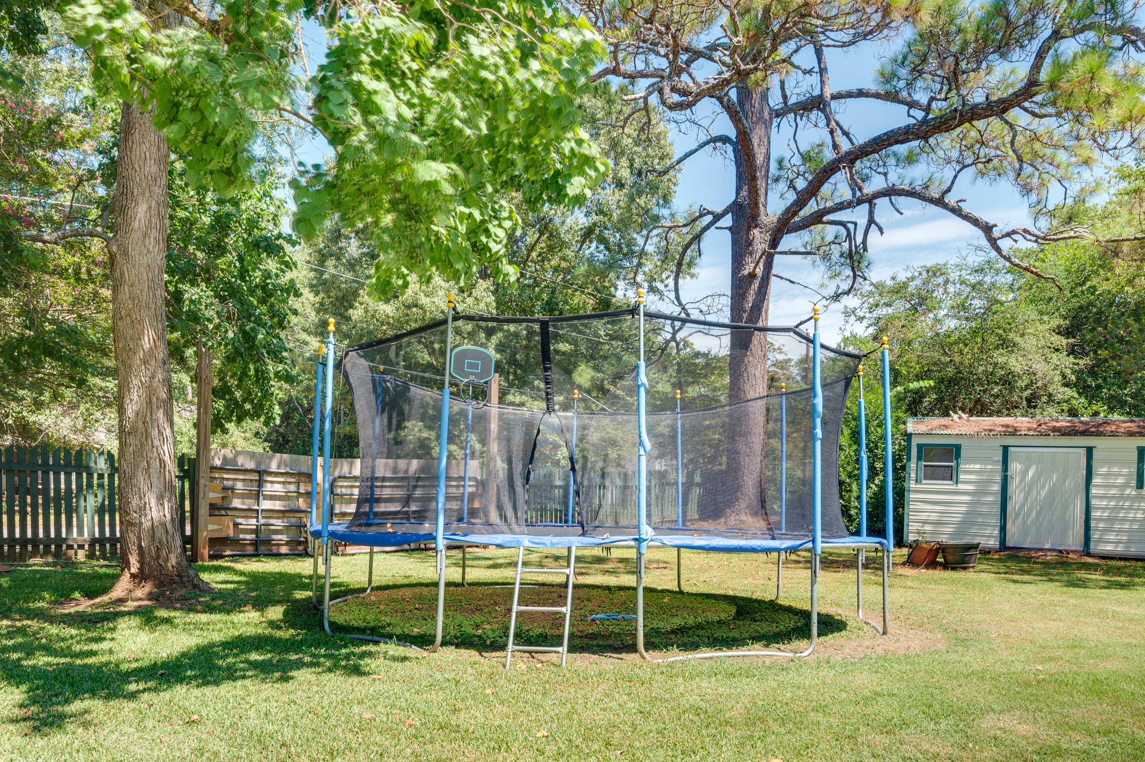 Trampoline