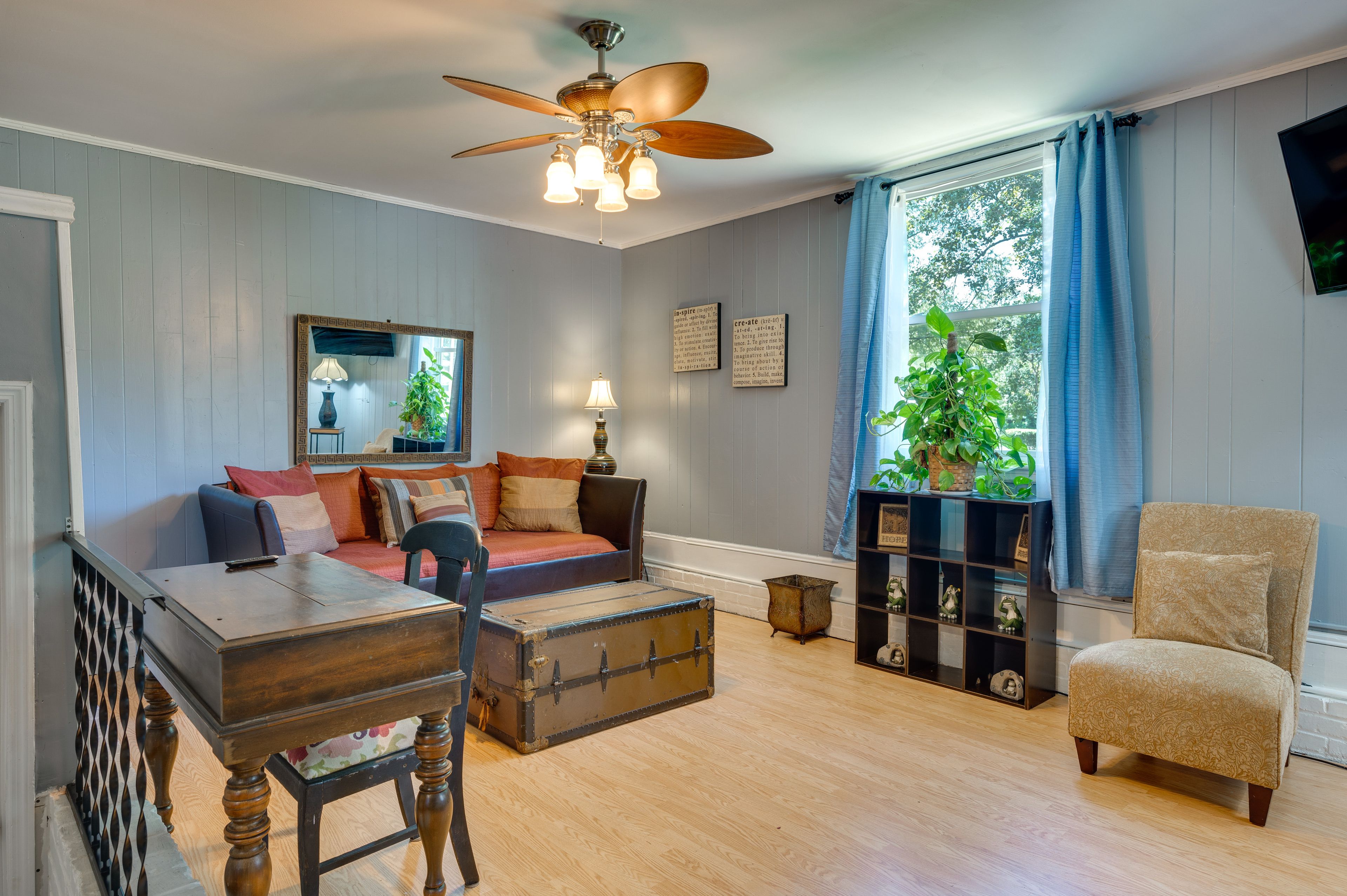 Bedroom 5 | Twin Daybed w/ Twin Trundle Bed