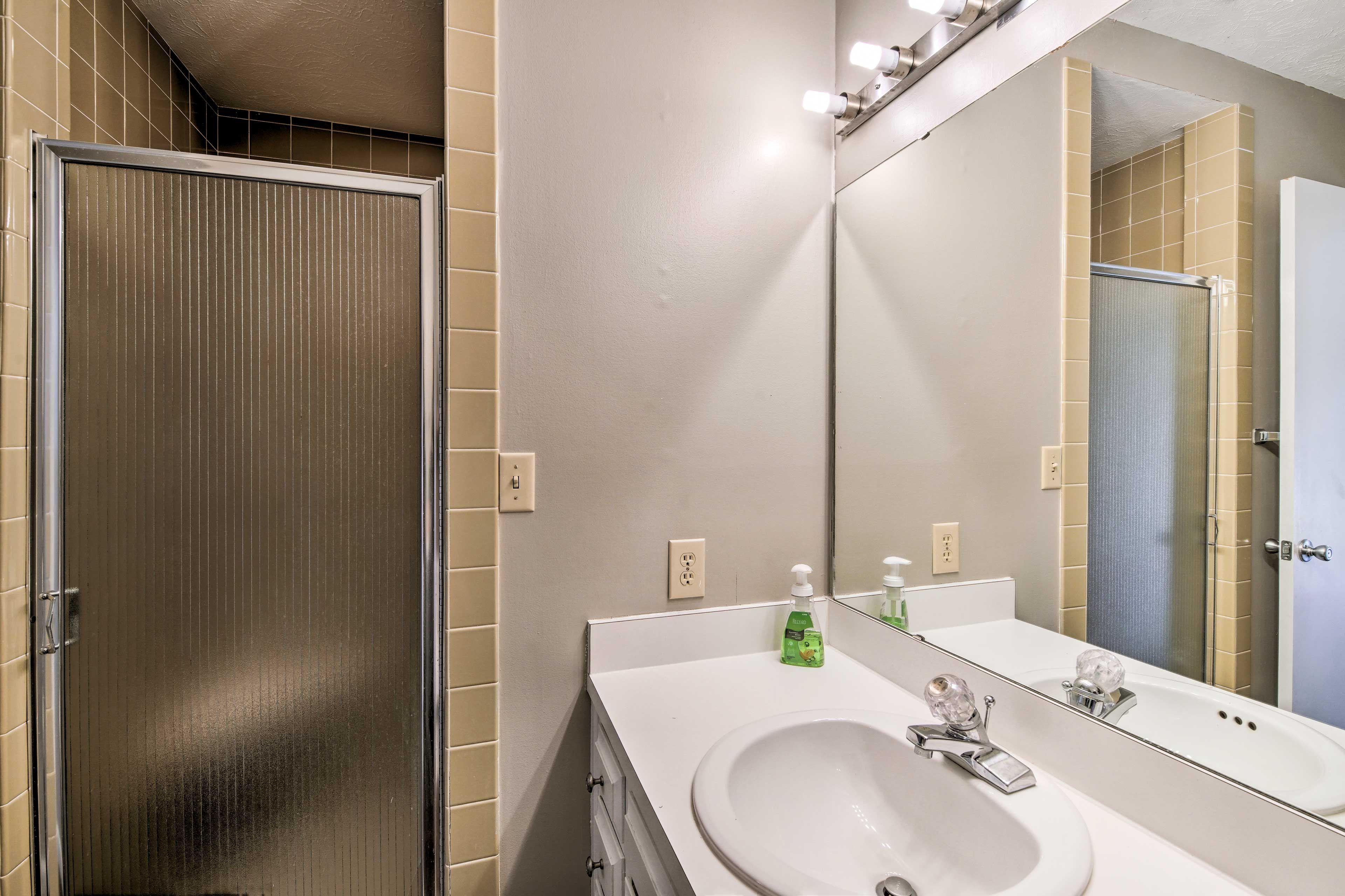 Full Bathroom