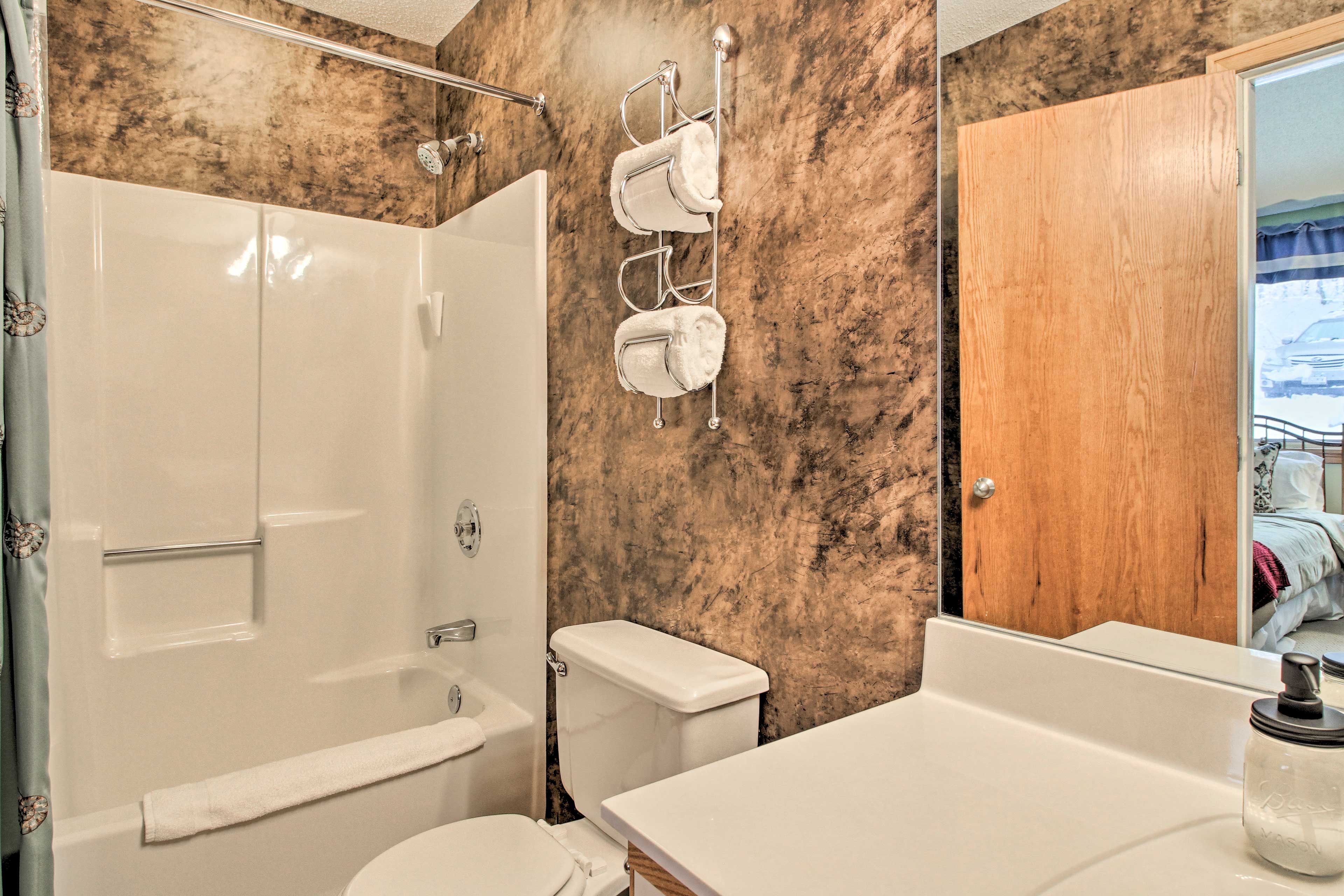 Full Bathroom | Grab Rail in Shower