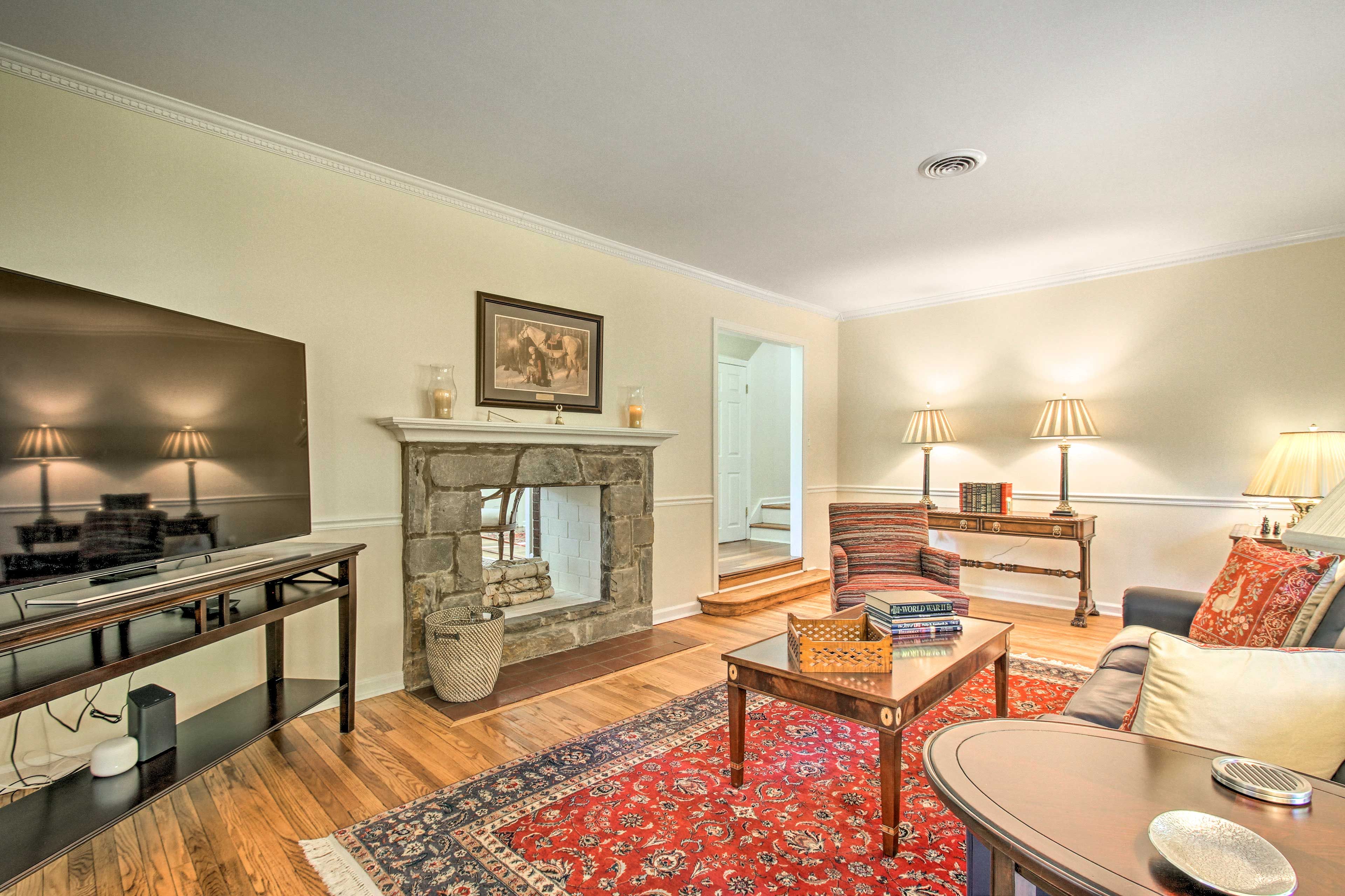 Living Room | Main Level | Free WiFi | Central A/C