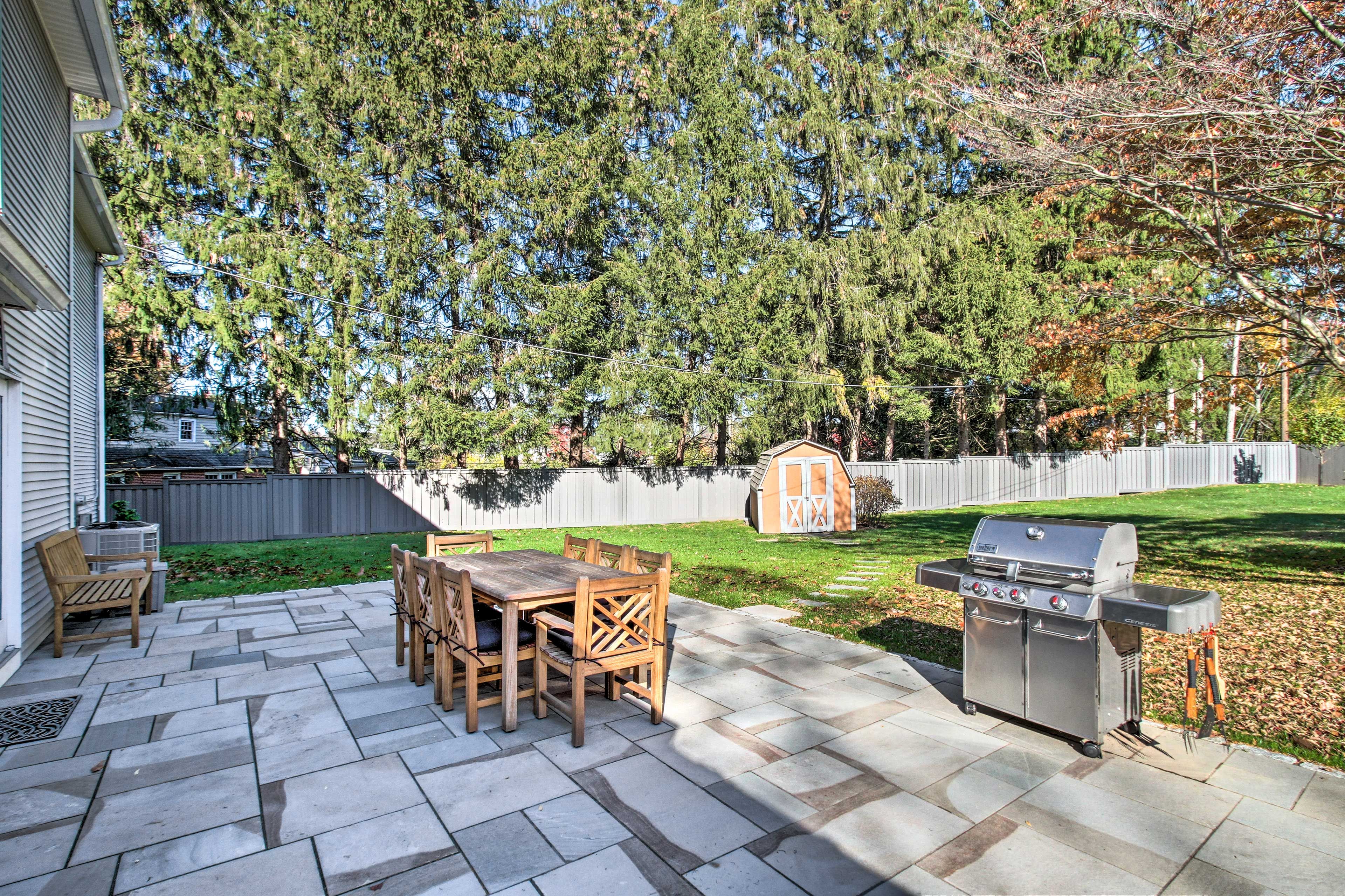 Patio | Dining Area | Gas Grill