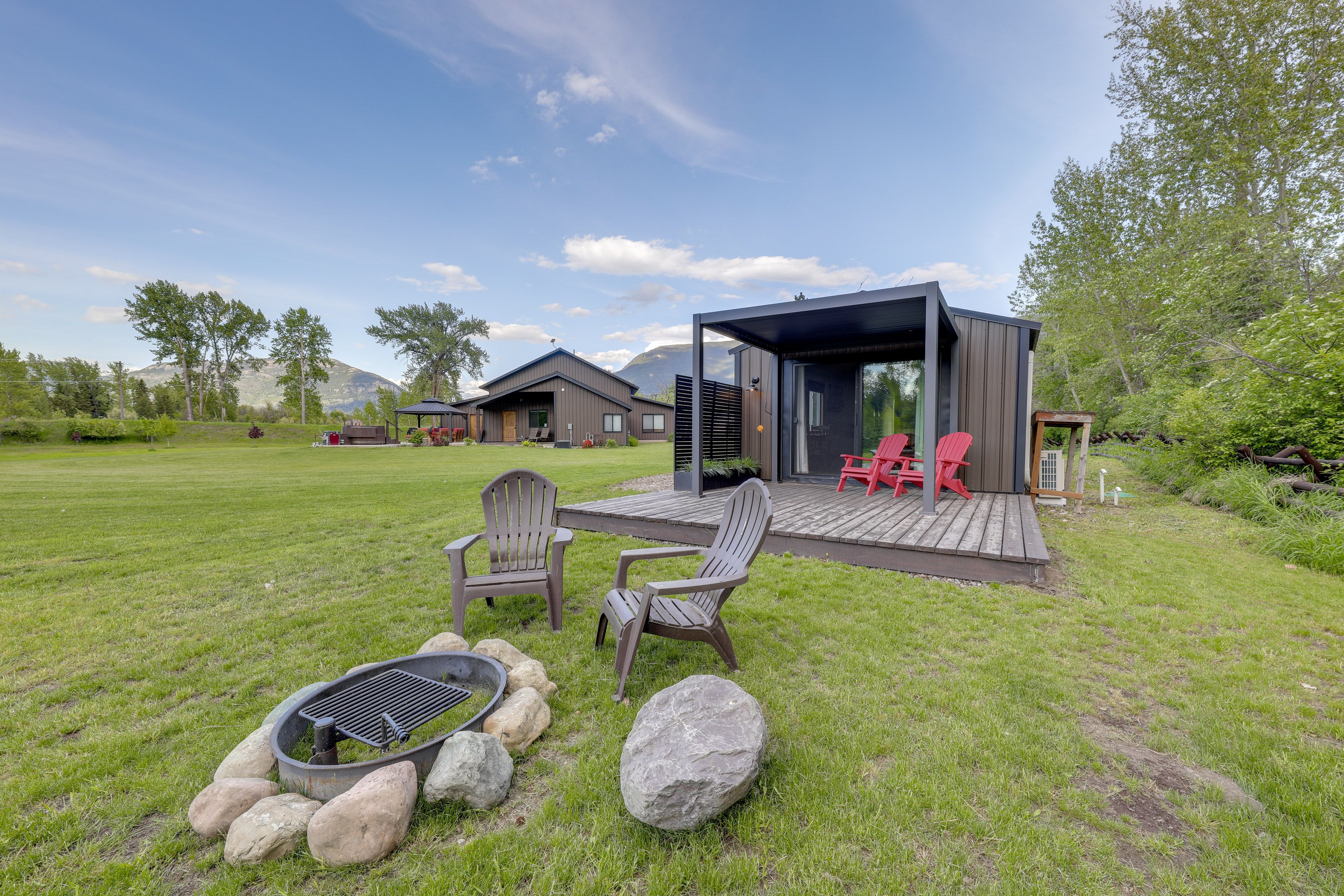 Columbia Falls Vacation Rental | 1BR | 1BA | 800 Sq Ft