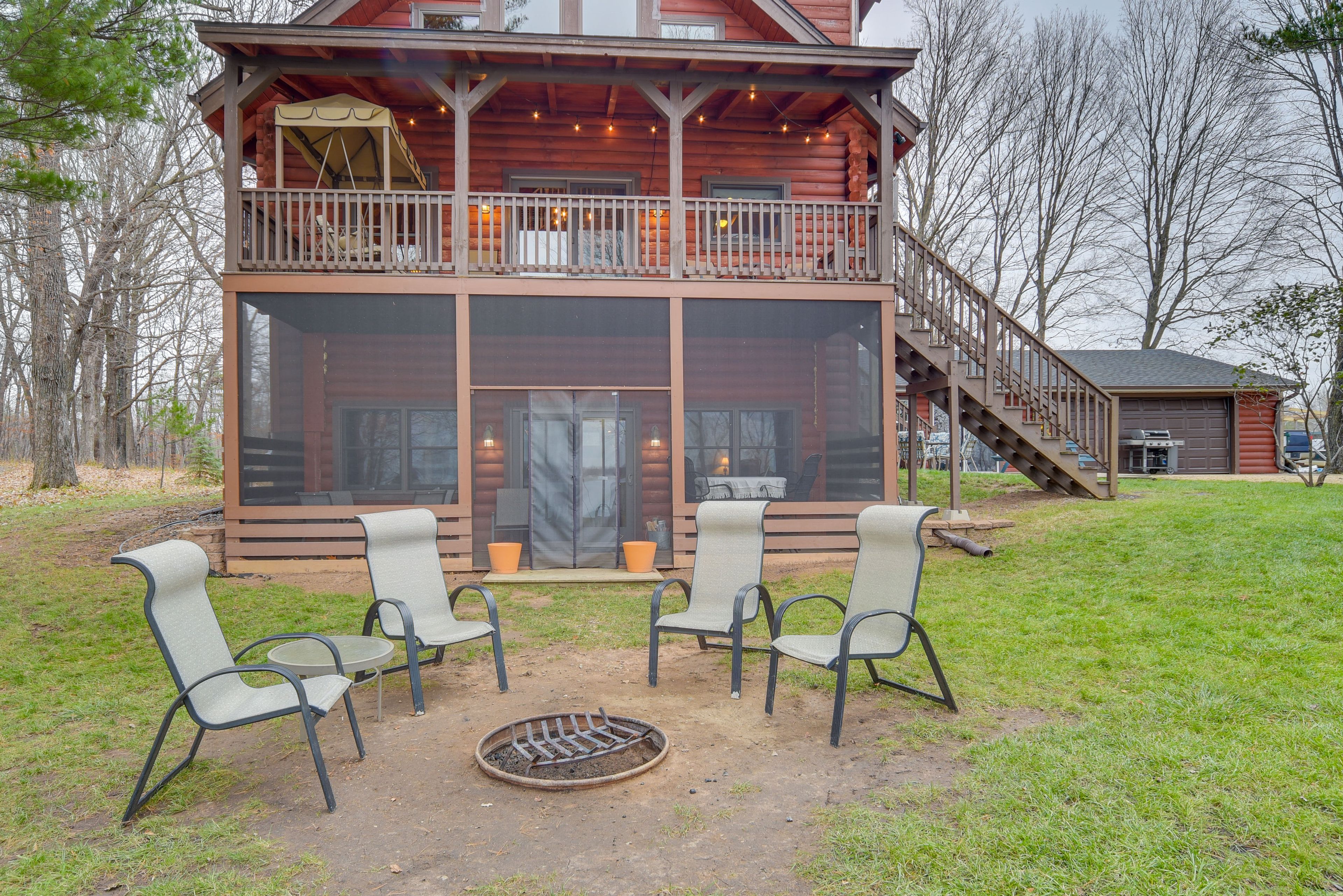 Yard | Fire Pit