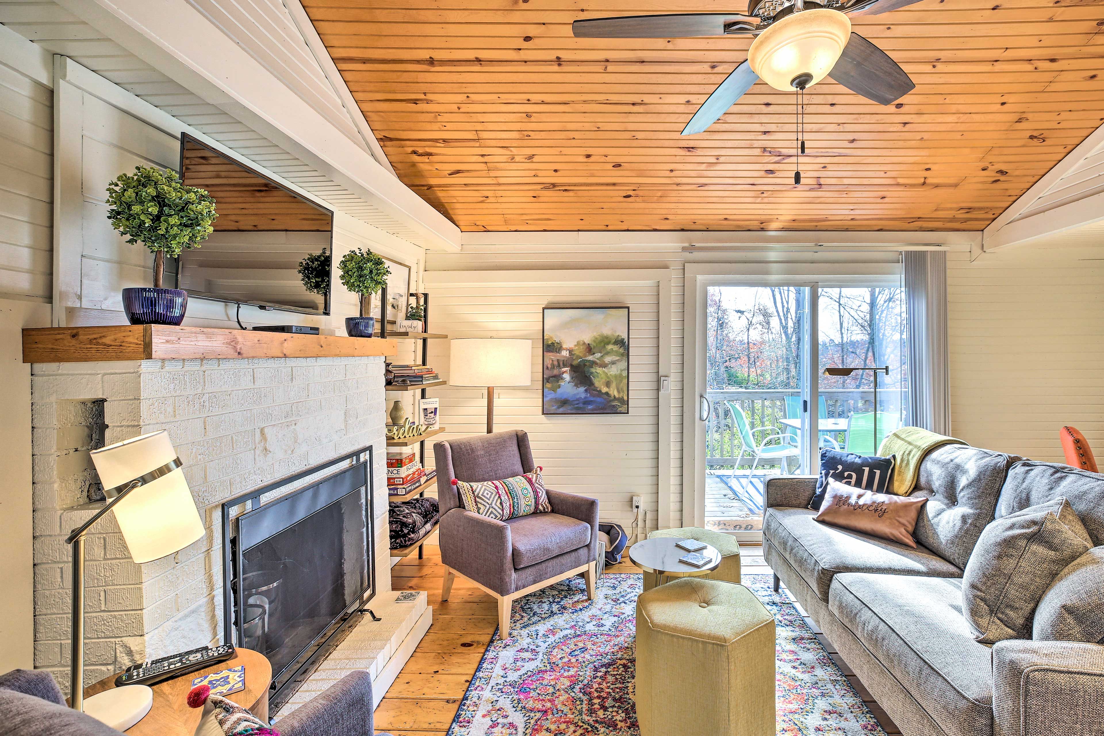 Dry Ridge Vacation Rental | 1BR | 1BA | 615 Sq Ft | Stairs Required for Access