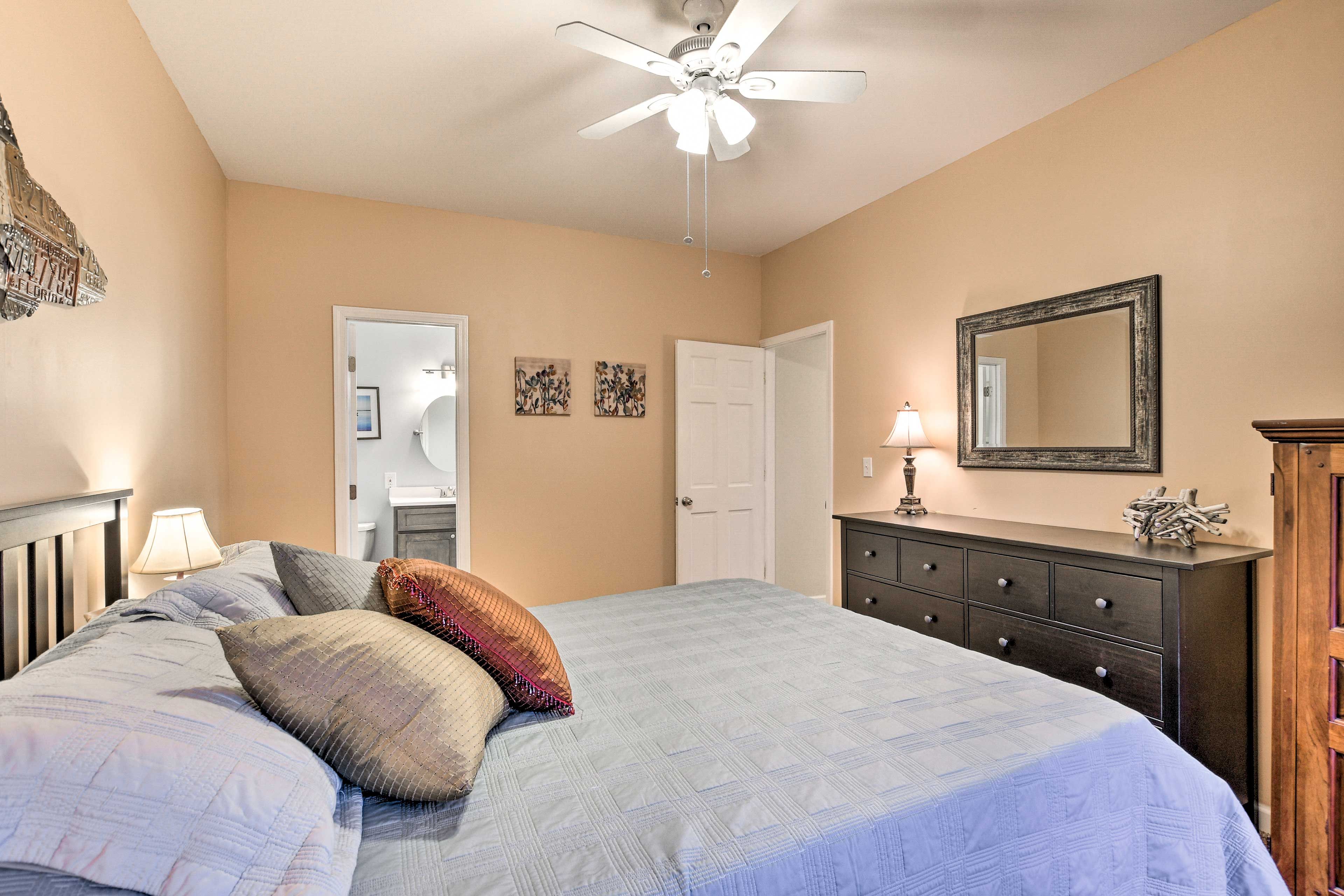 Bedroom 1 | Linens & Towels Provided