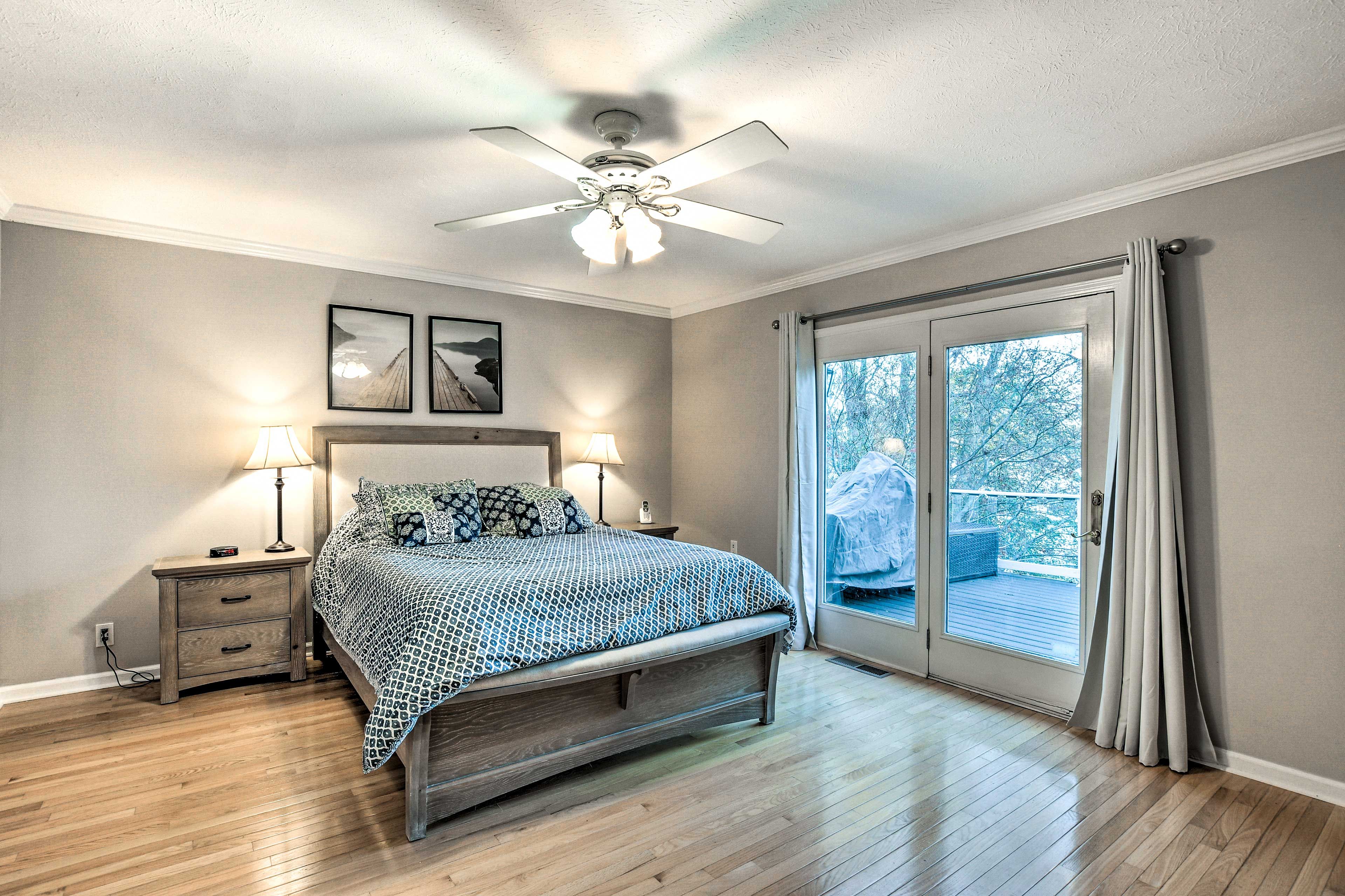 Bedroom 3 | Queen Bed