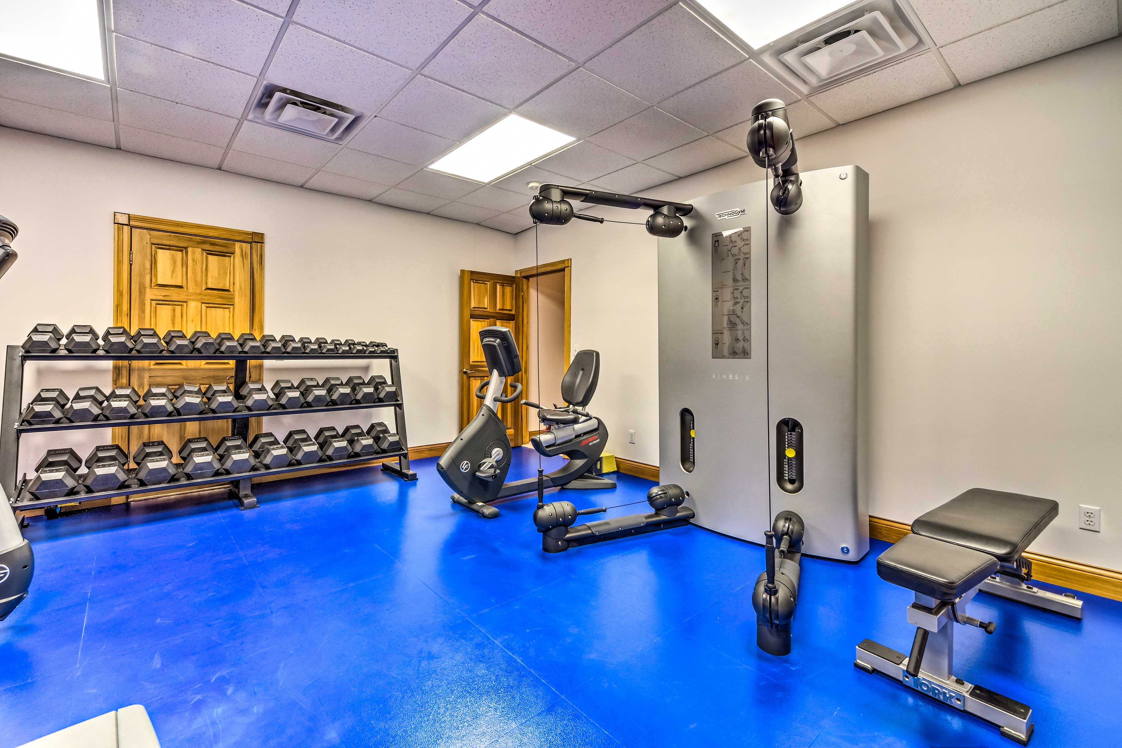 Gym | Equipment & Weights