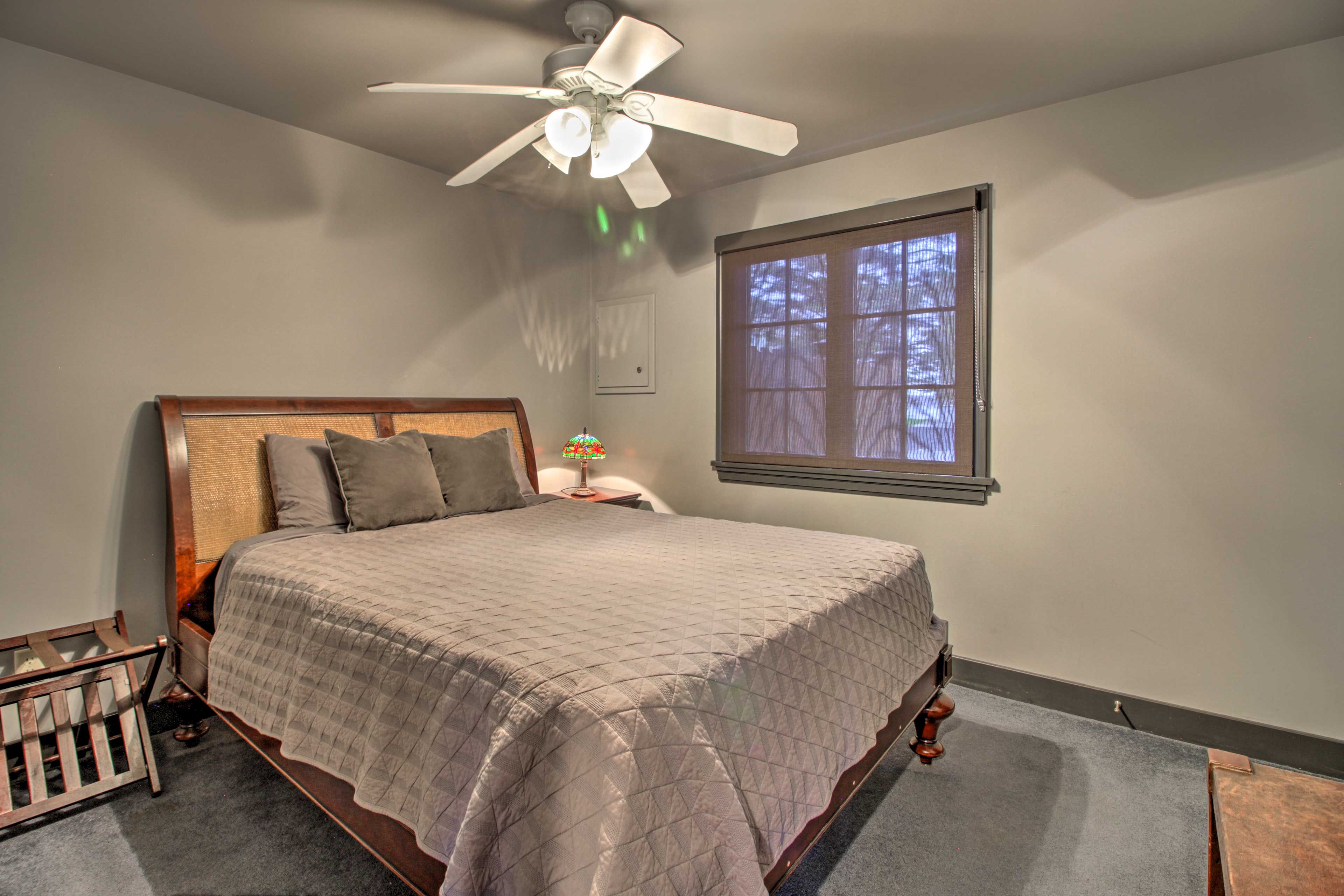 Bedroom 3 | Queen Bed | 1st Floor
