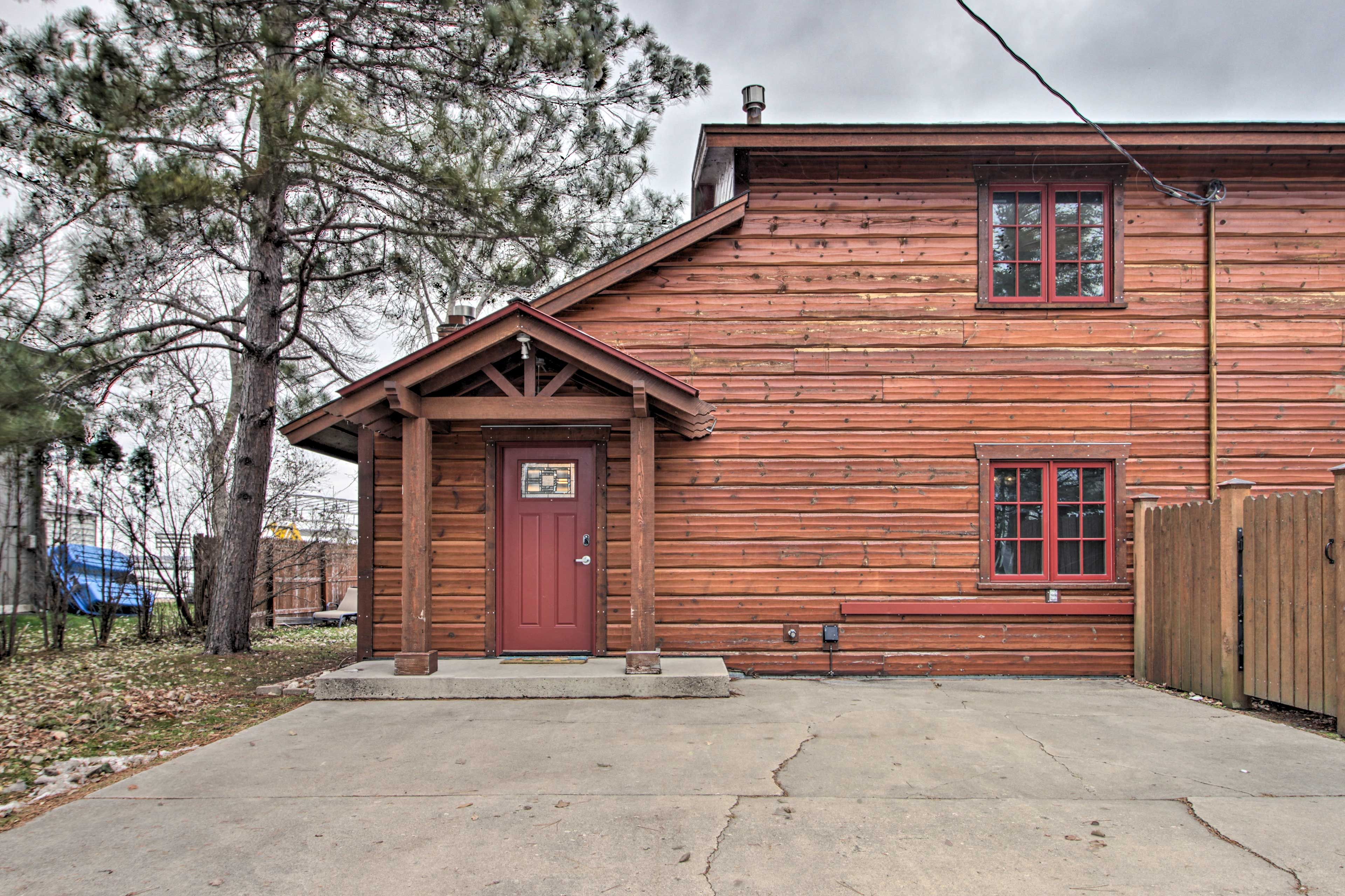Townhouse Exterior | Keyless Entry