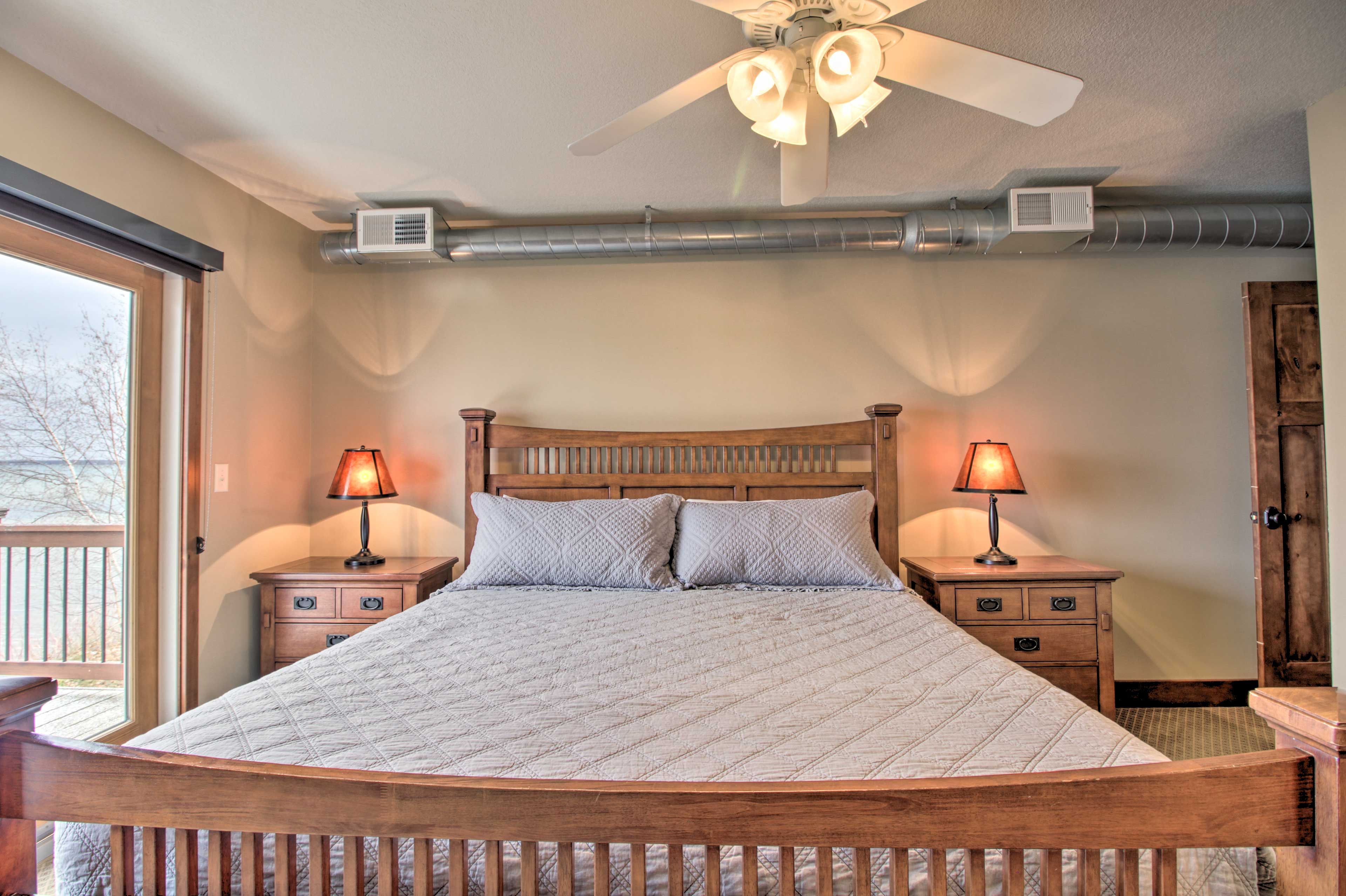 Bedroom 1 | King Bed | Linens Provided