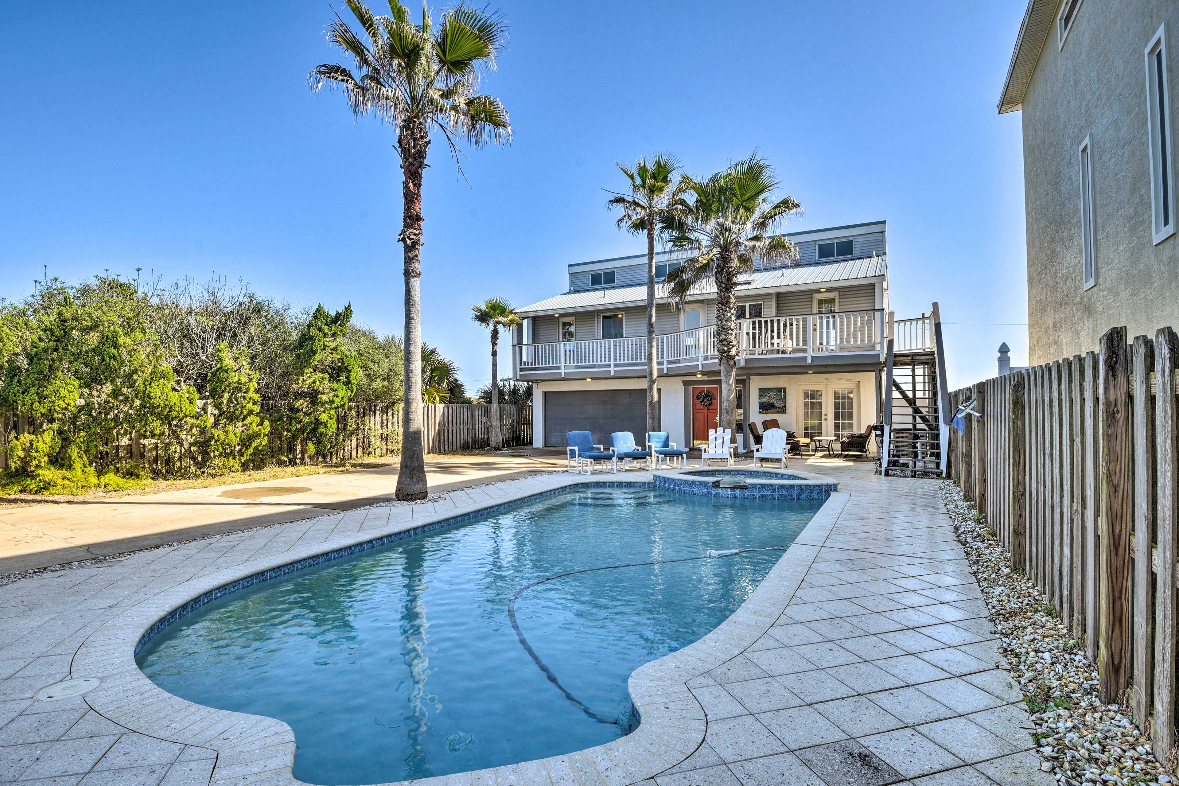 Private Pool | Spa | Lounge Chairs