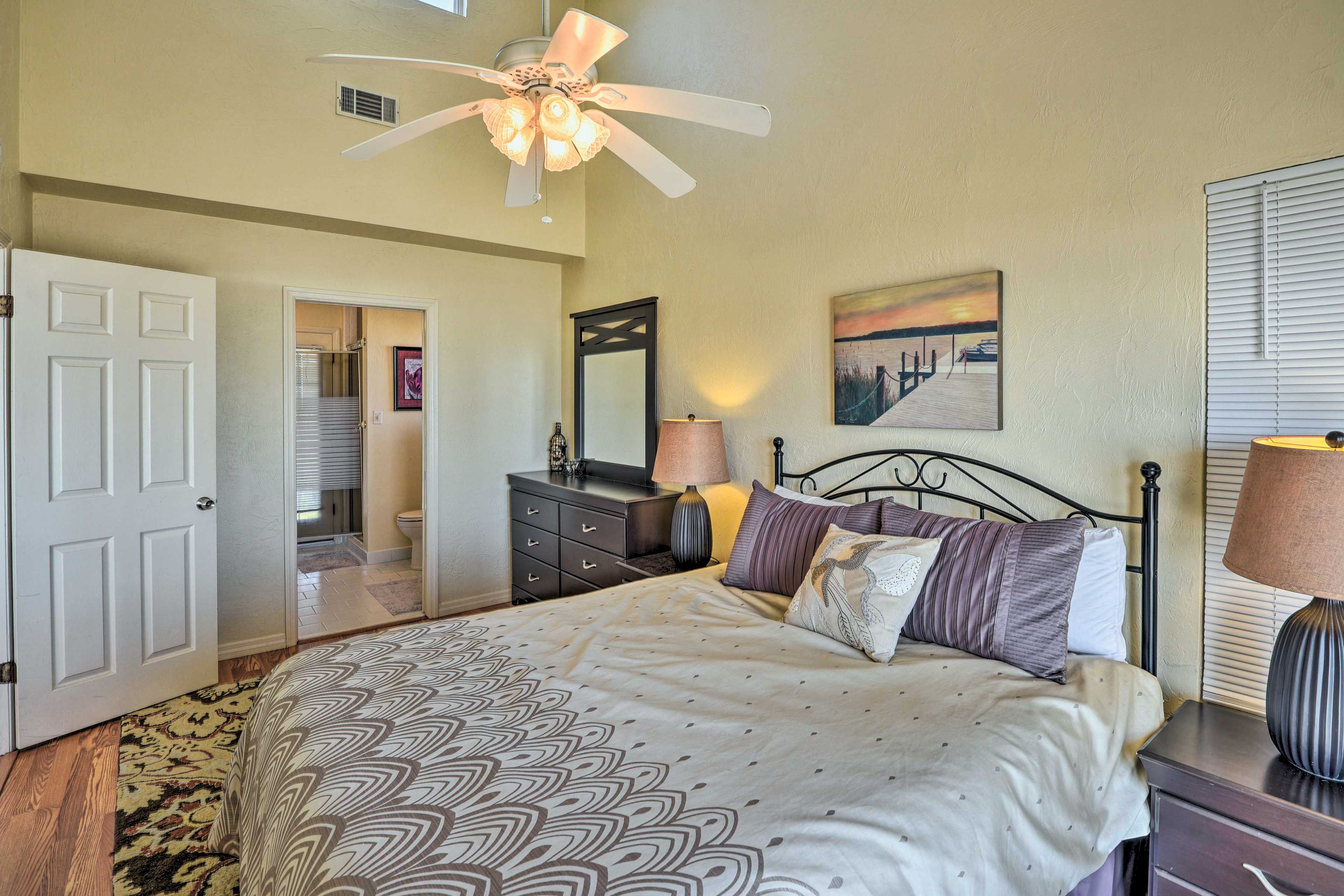 Bedroom 1 | King Bed | Linens Provided