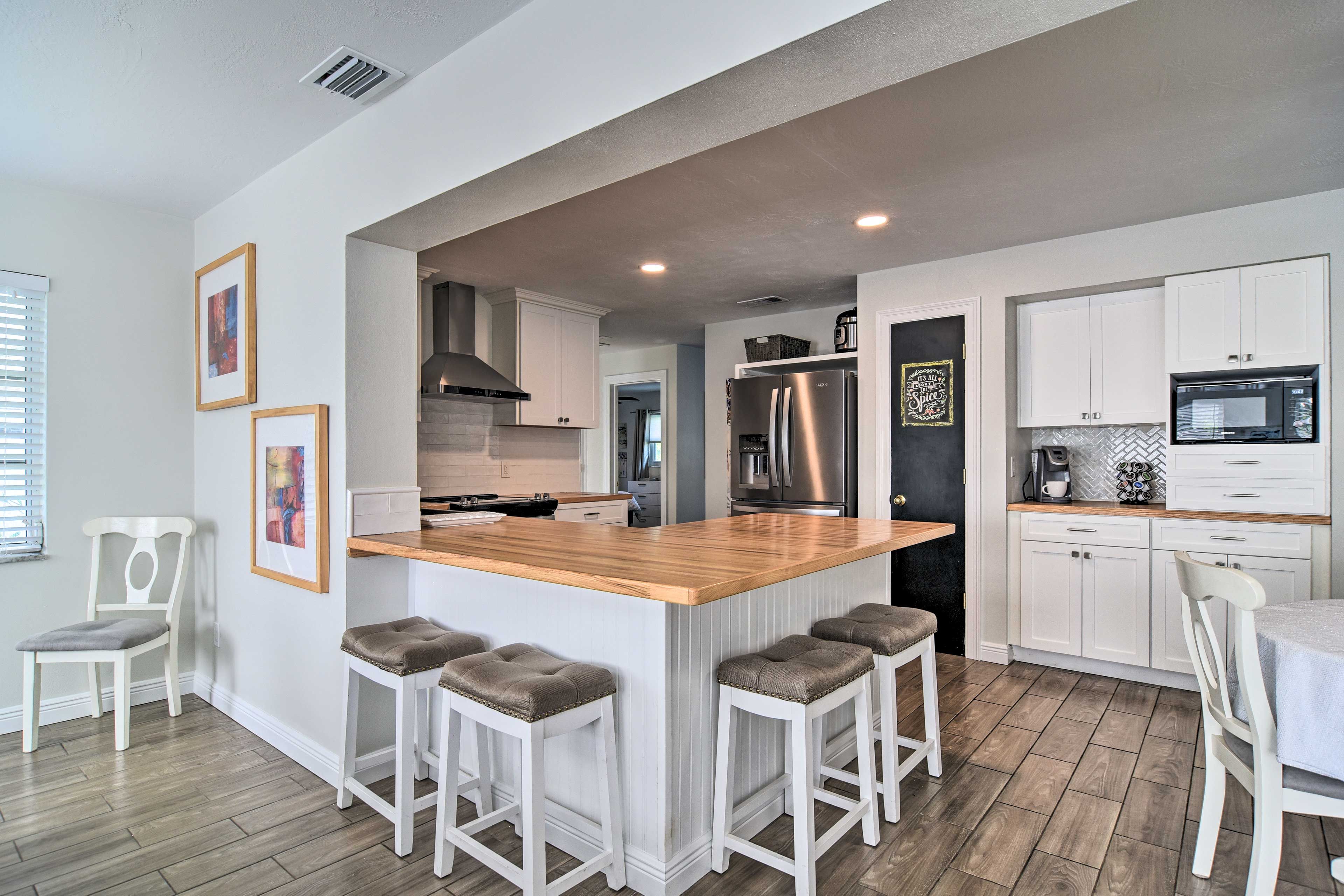 Kitchen | Fully Equipped | Cooking Basics | Dishware & Flatware