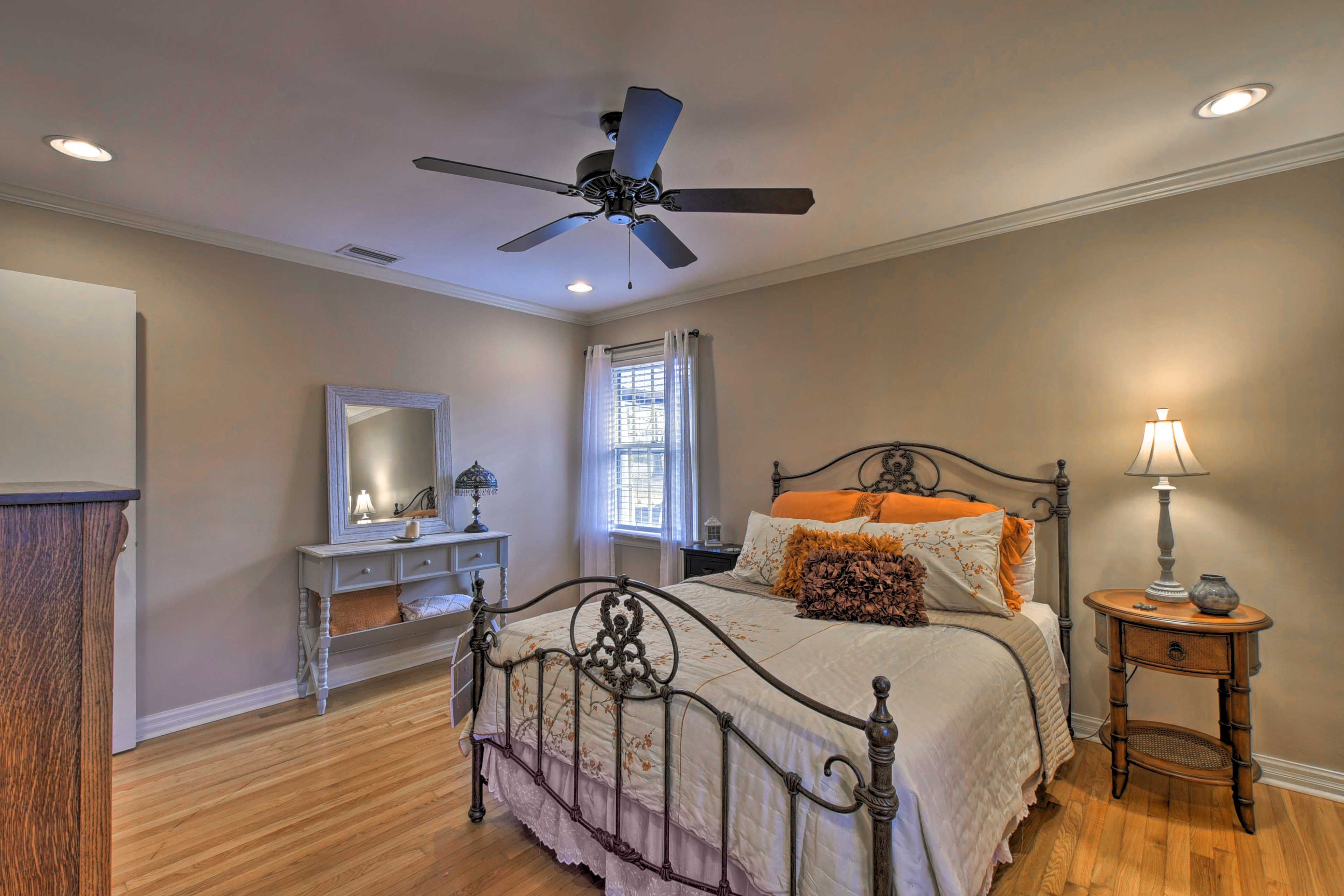 Bedroom 1 | Linens Provided