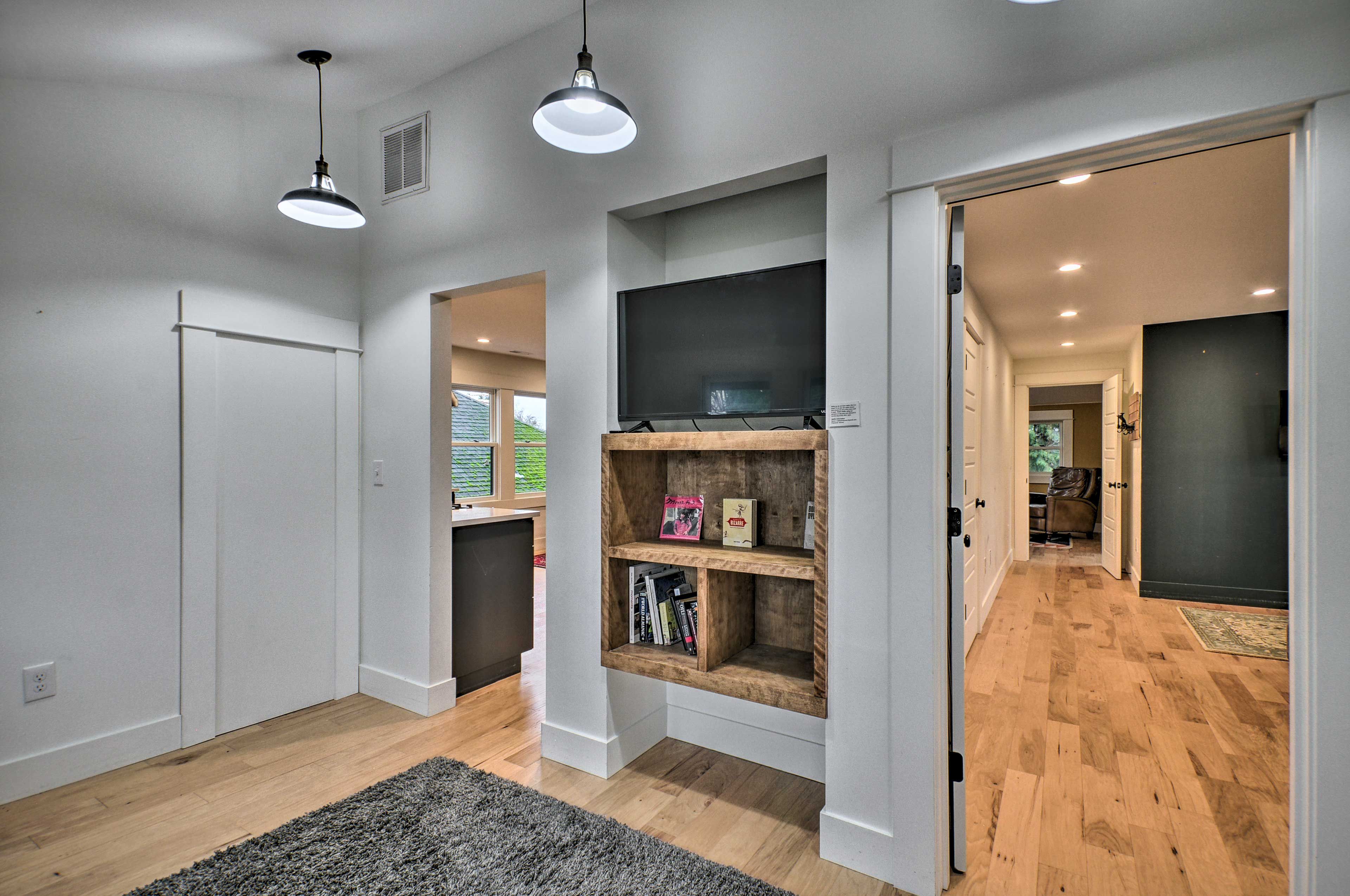 Living Room | Smart TV